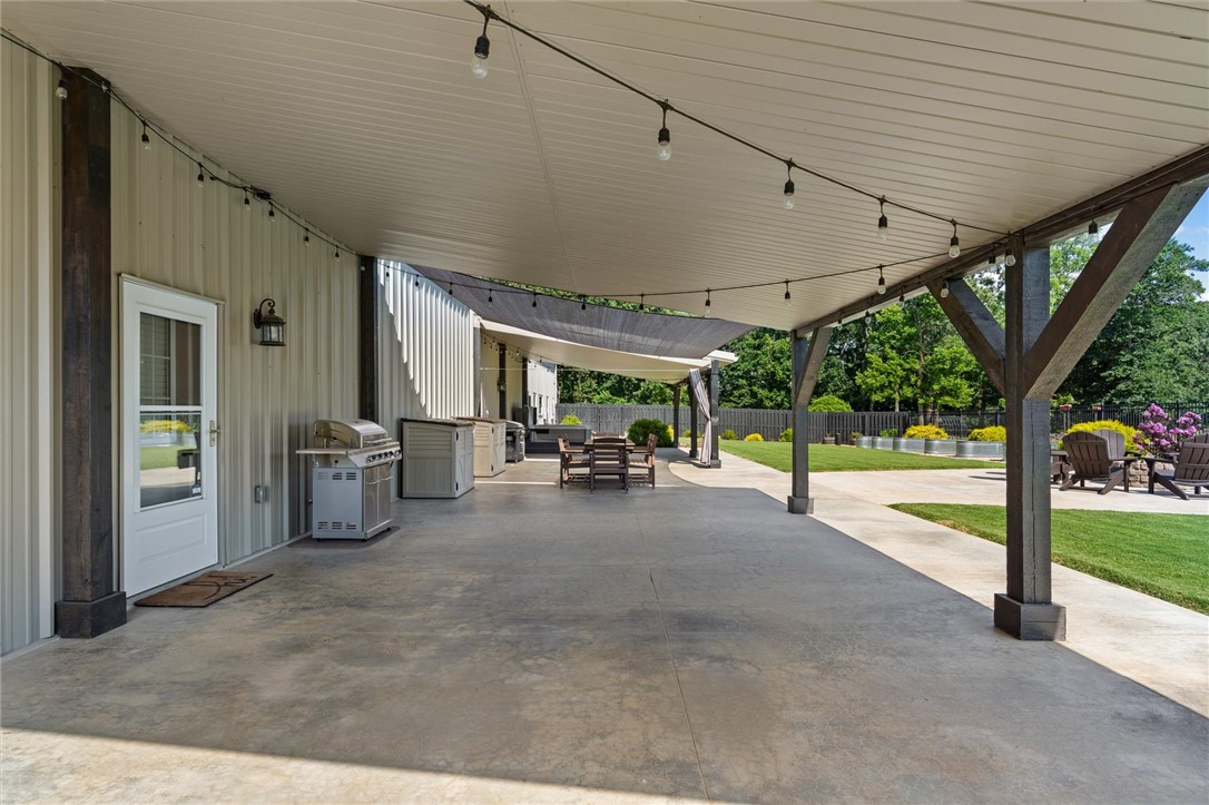main property photo 39