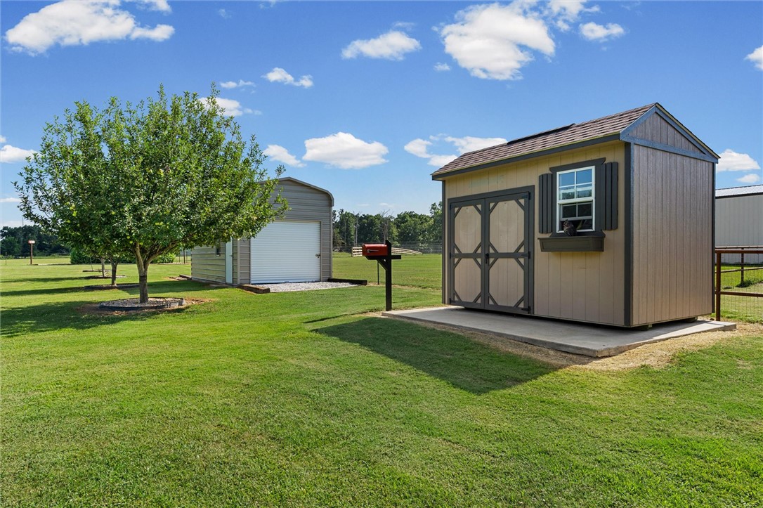 main property photo 45