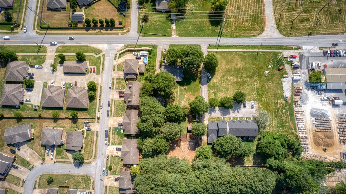 main property photo 14