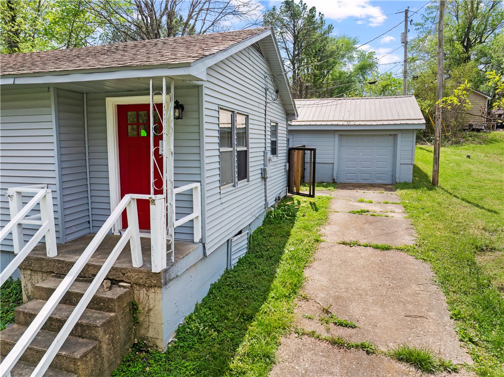 main property photo 22