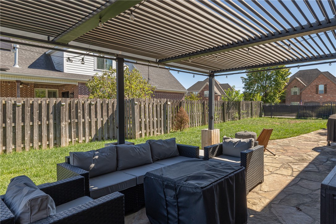 main property photo 41