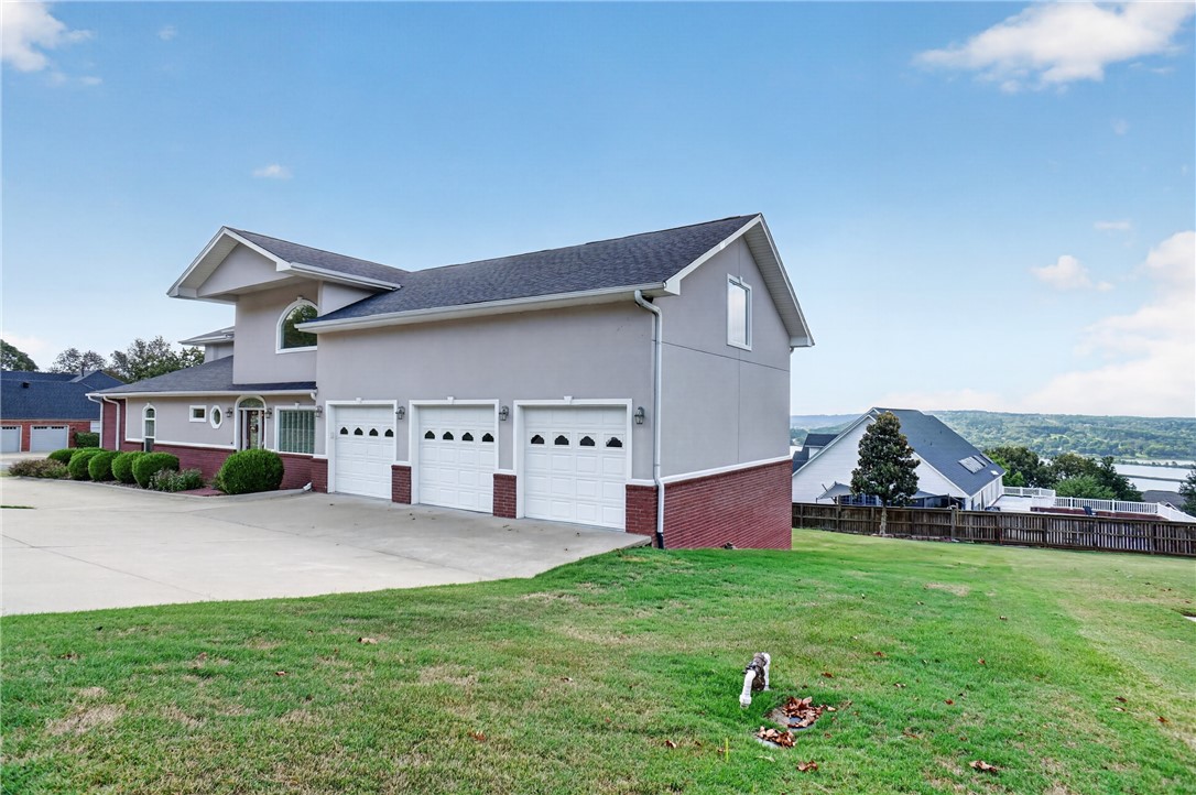 main property photo 50
