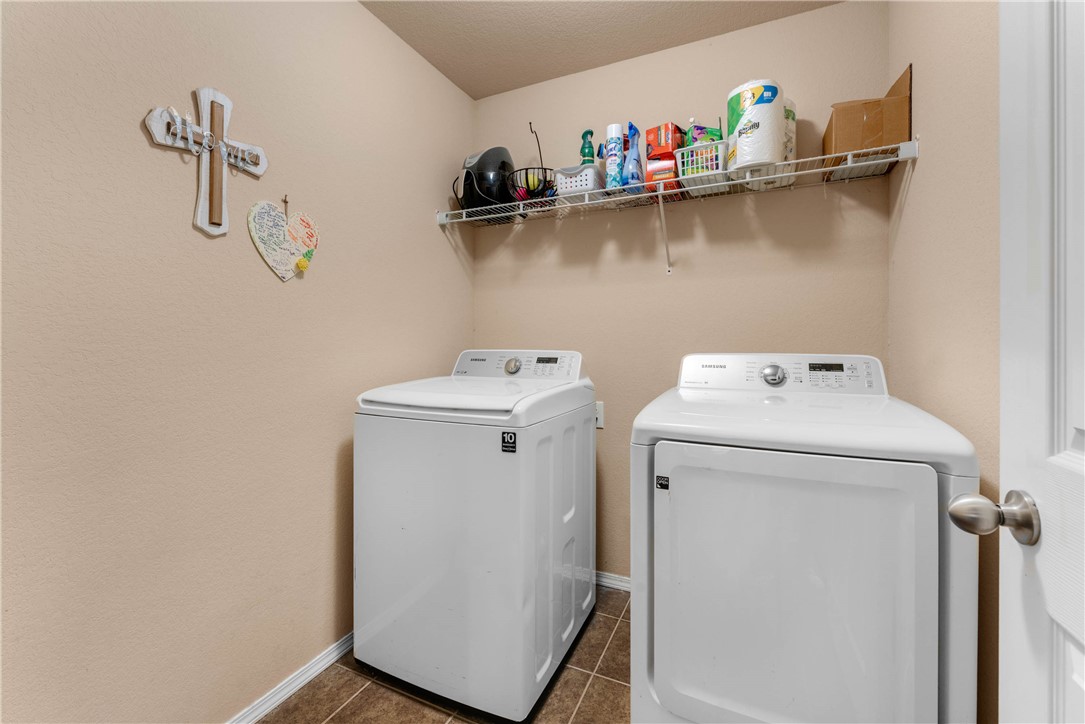 main property photo 12