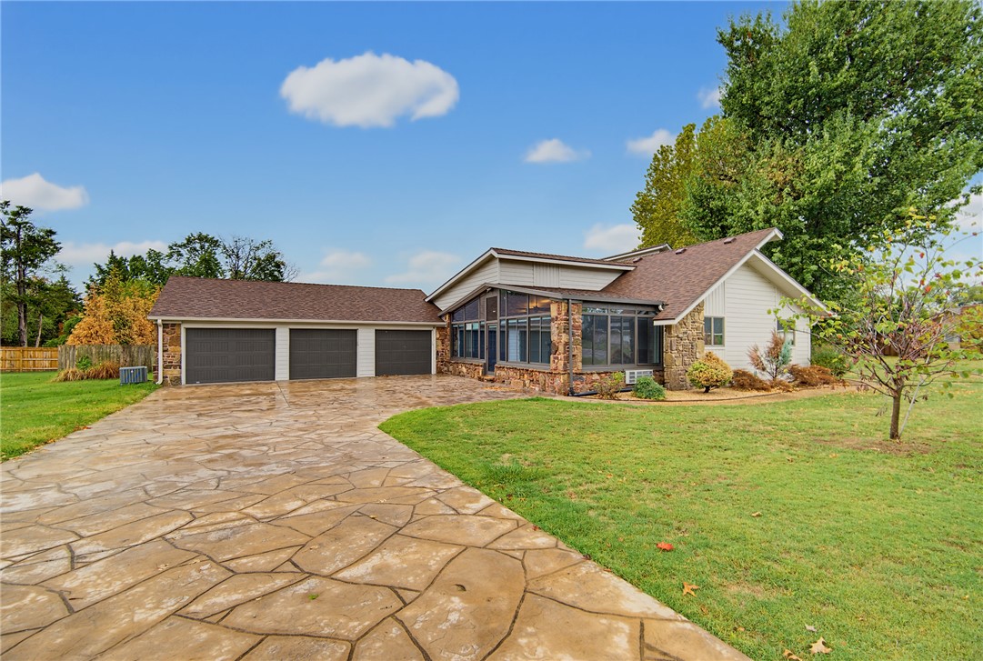 main property photo 44