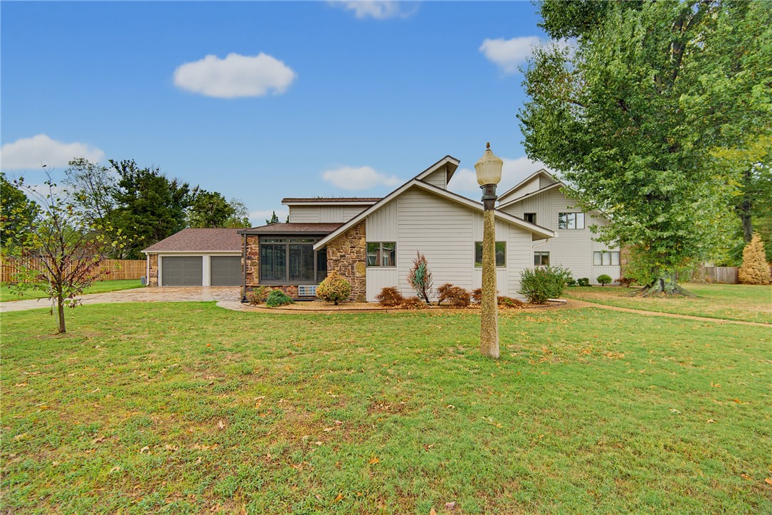 main property photo 45