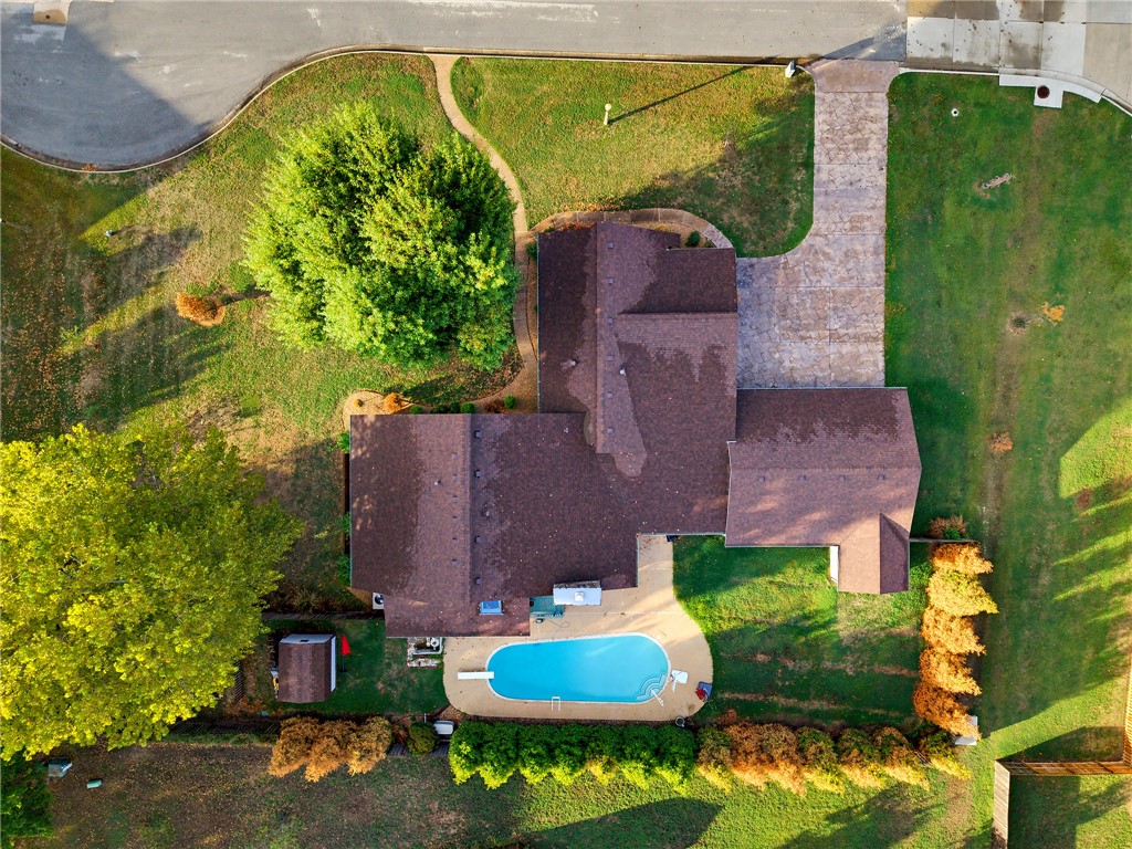 main property photo 47