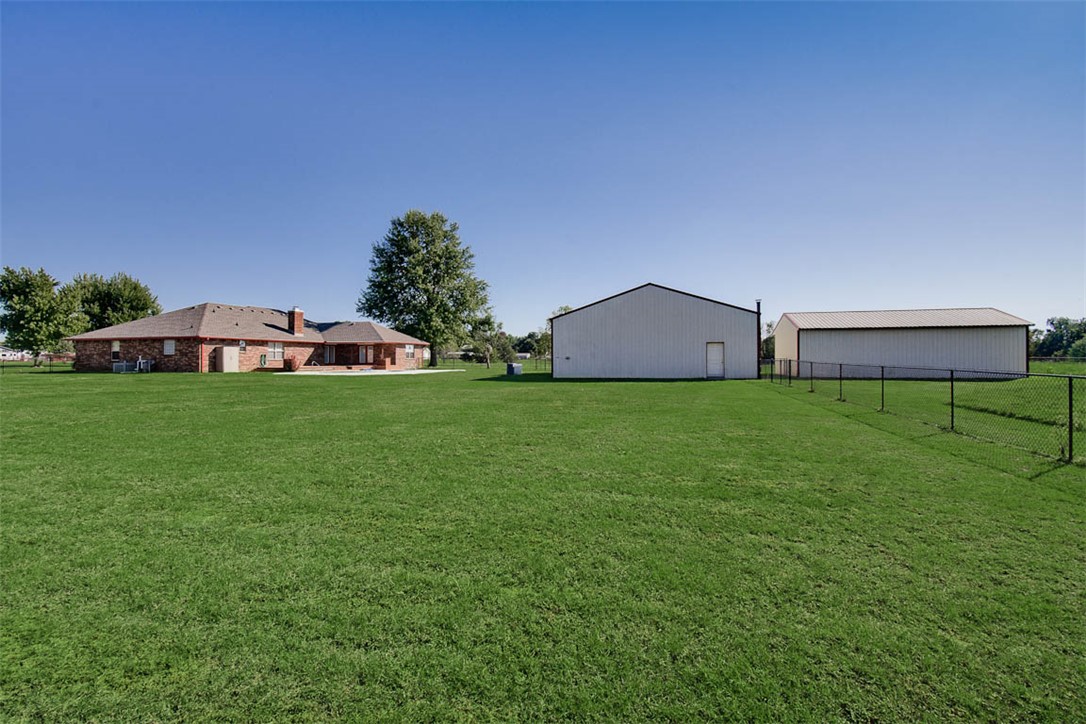 main property photo 25