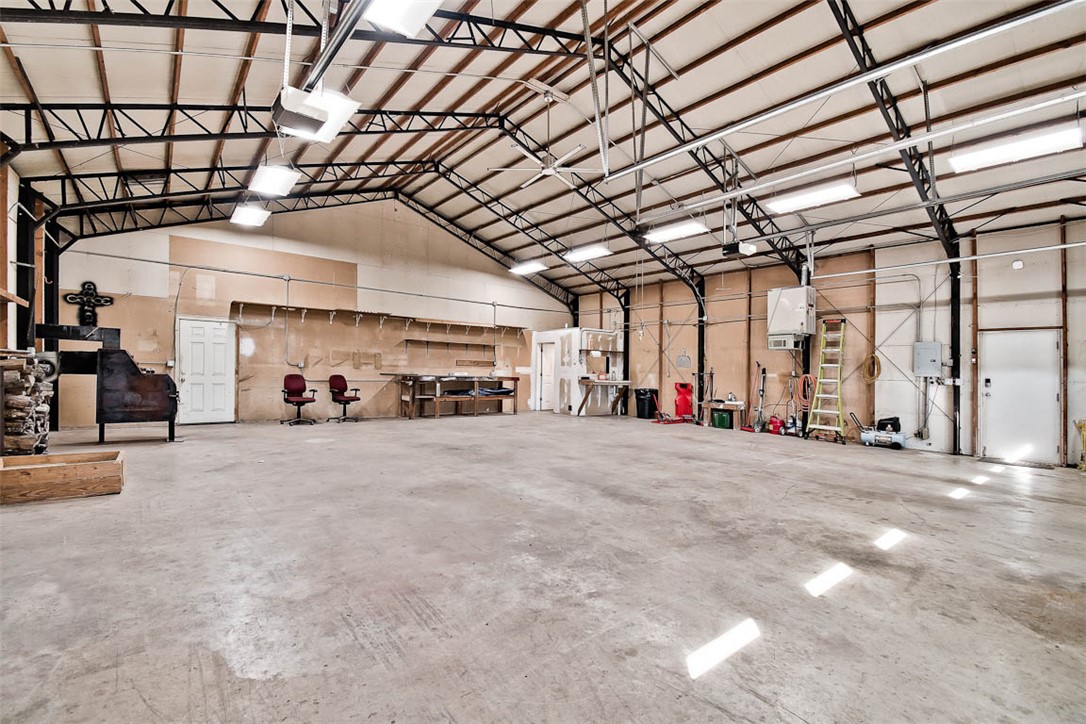 main property photo 33