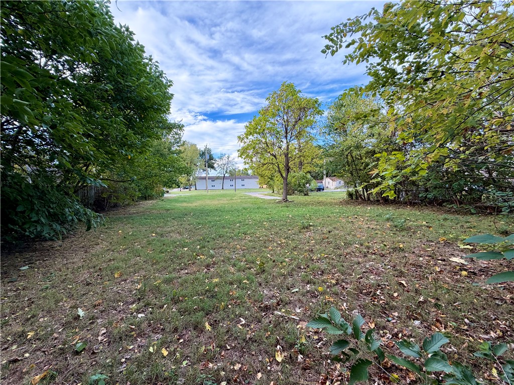 main property photo 13