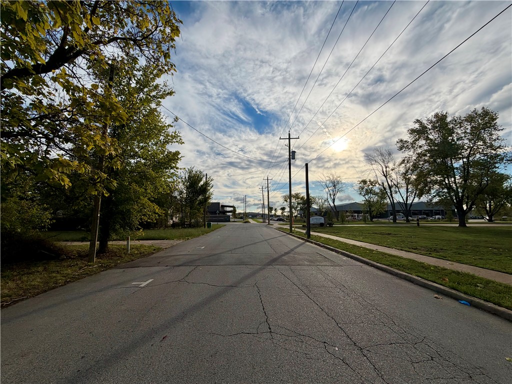 main property photo 9