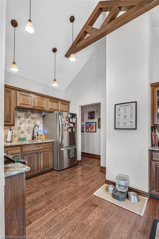 main property photo 8