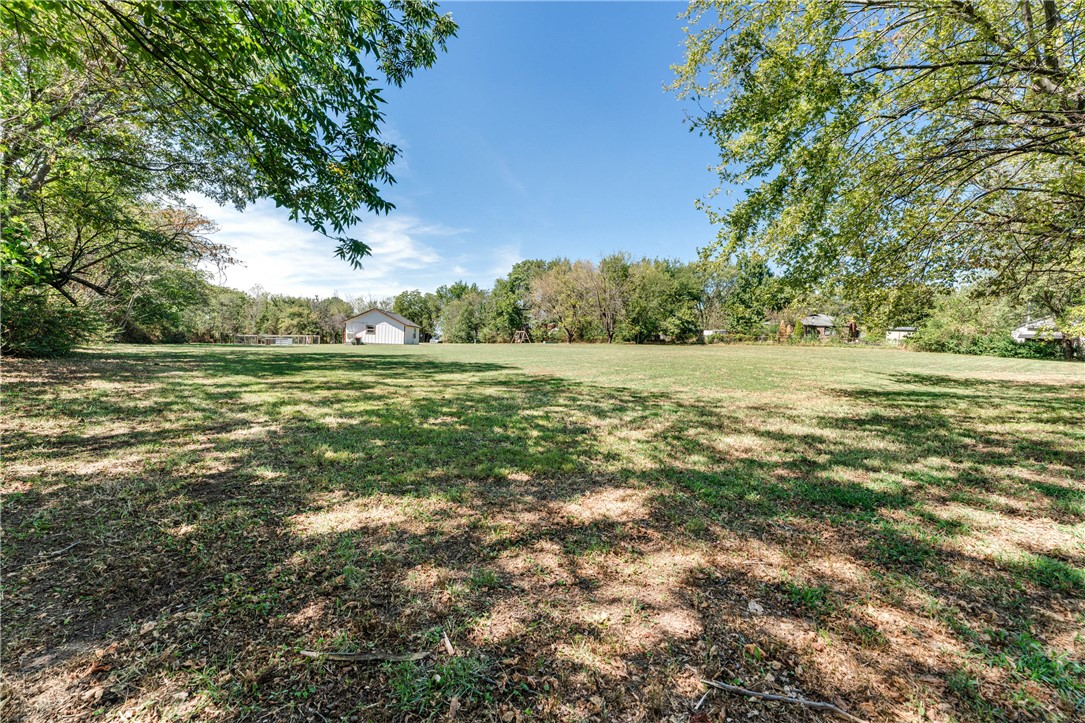 main property photo 20
