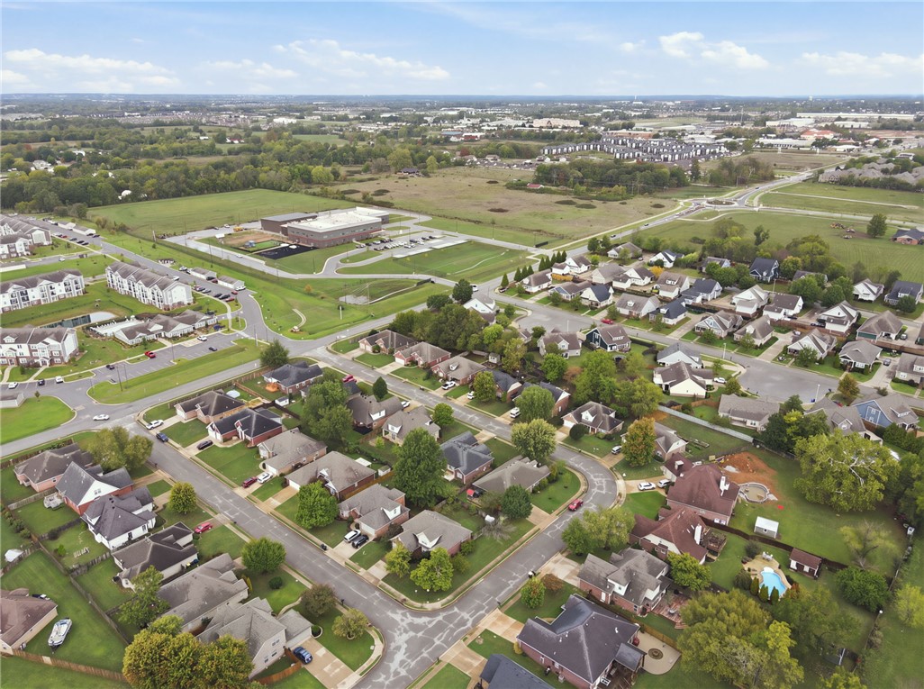main property photo 30