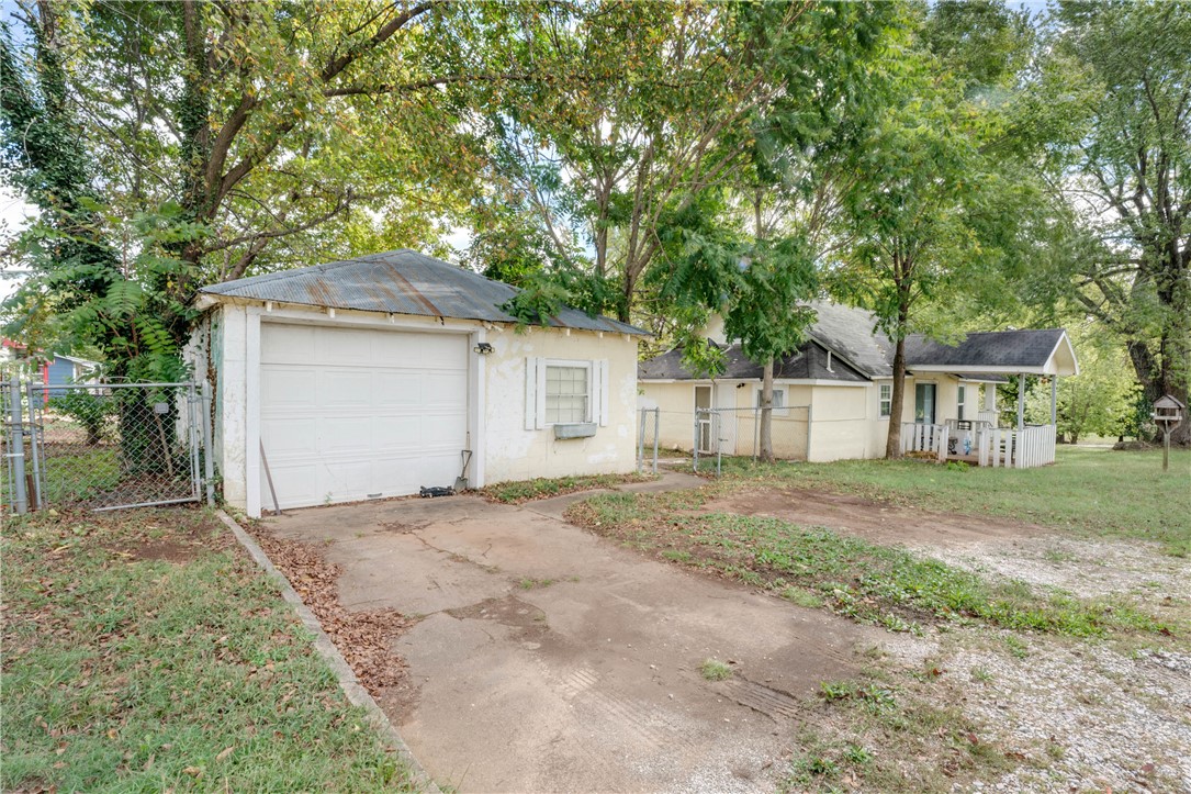 main property photo 22