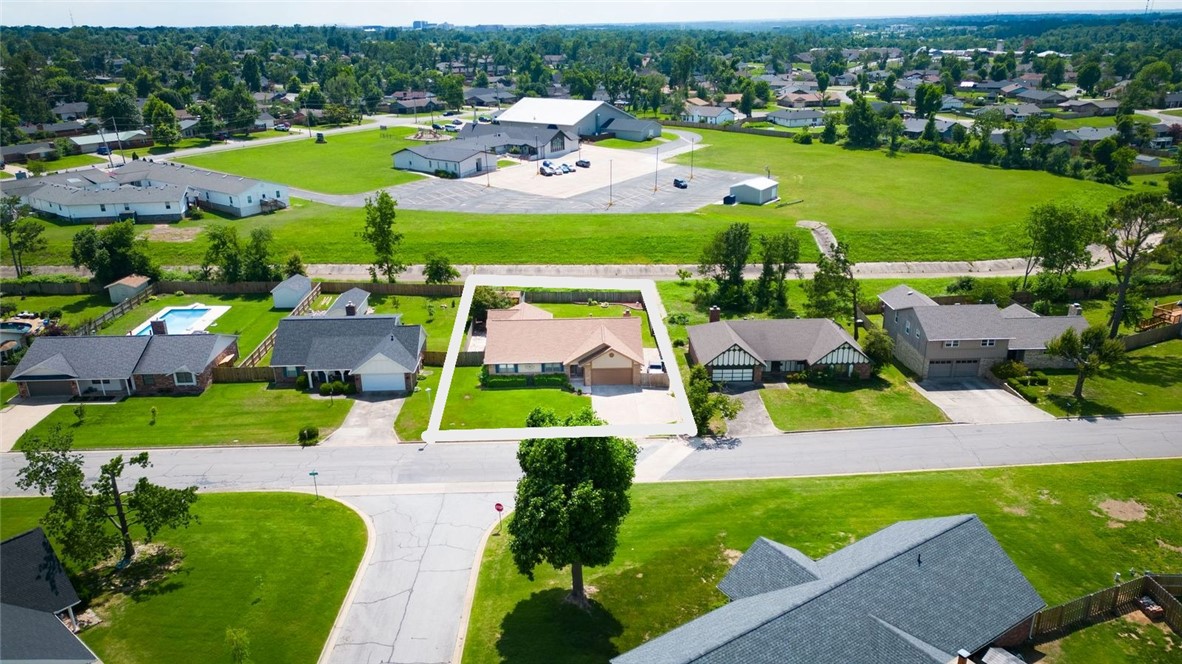 main property photo 39