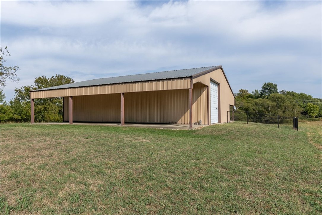 main property photo 21