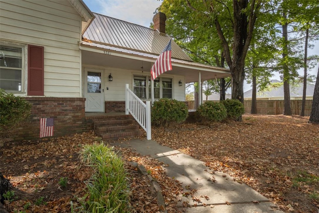 main property photo 6