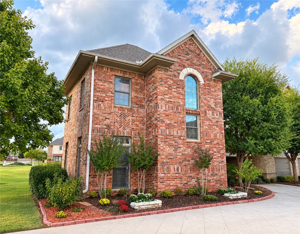main property photo 11