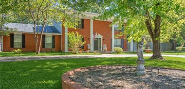 image of property with 3 Bed | 2 Bath | 2,549 Sqft
