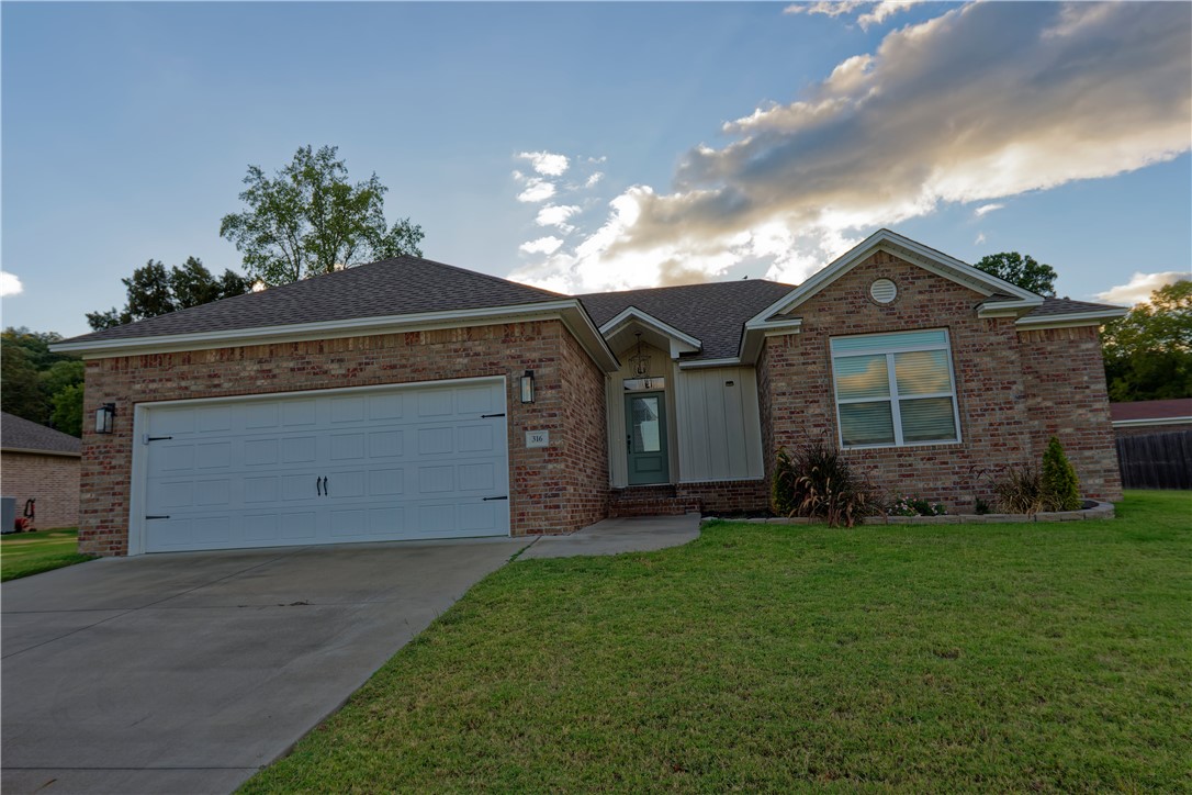 main property photo 0