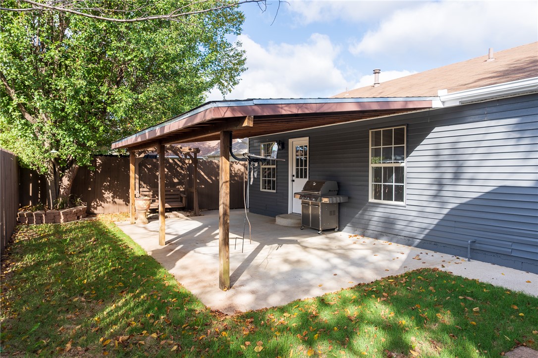 main property photo 21