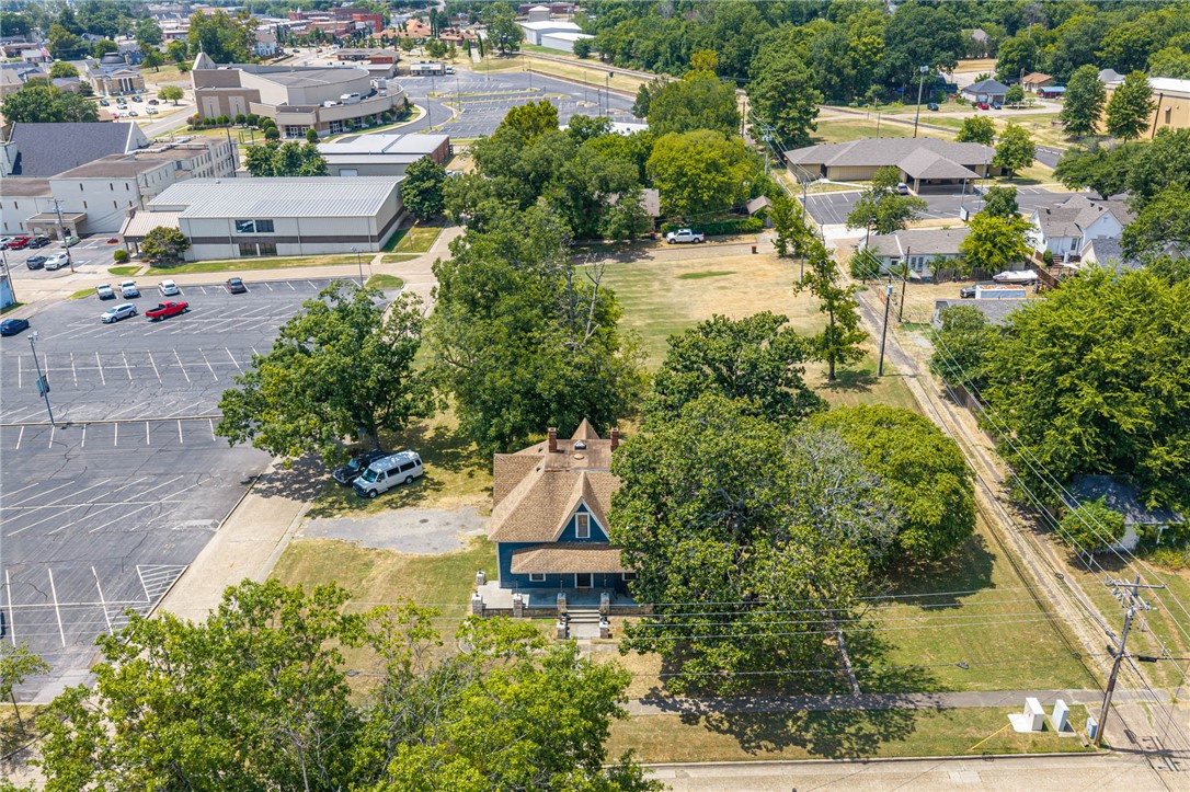 main property photo 13