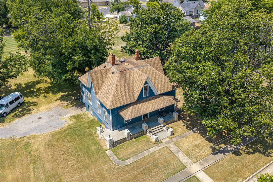 main property photo 9