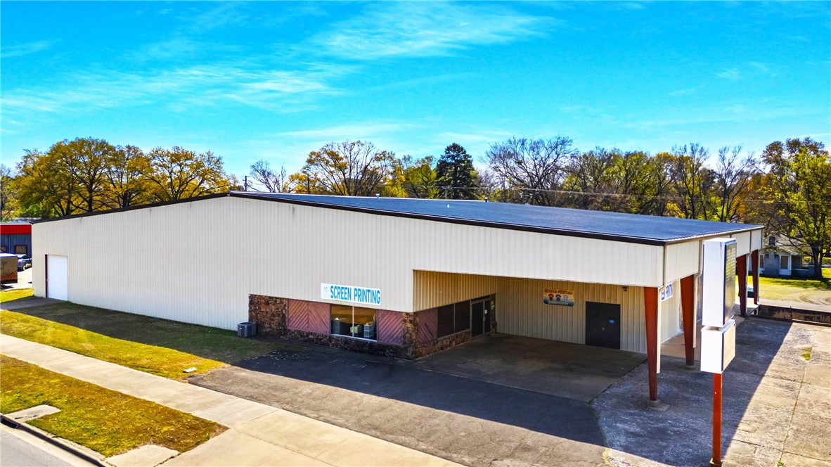 main property photo 16