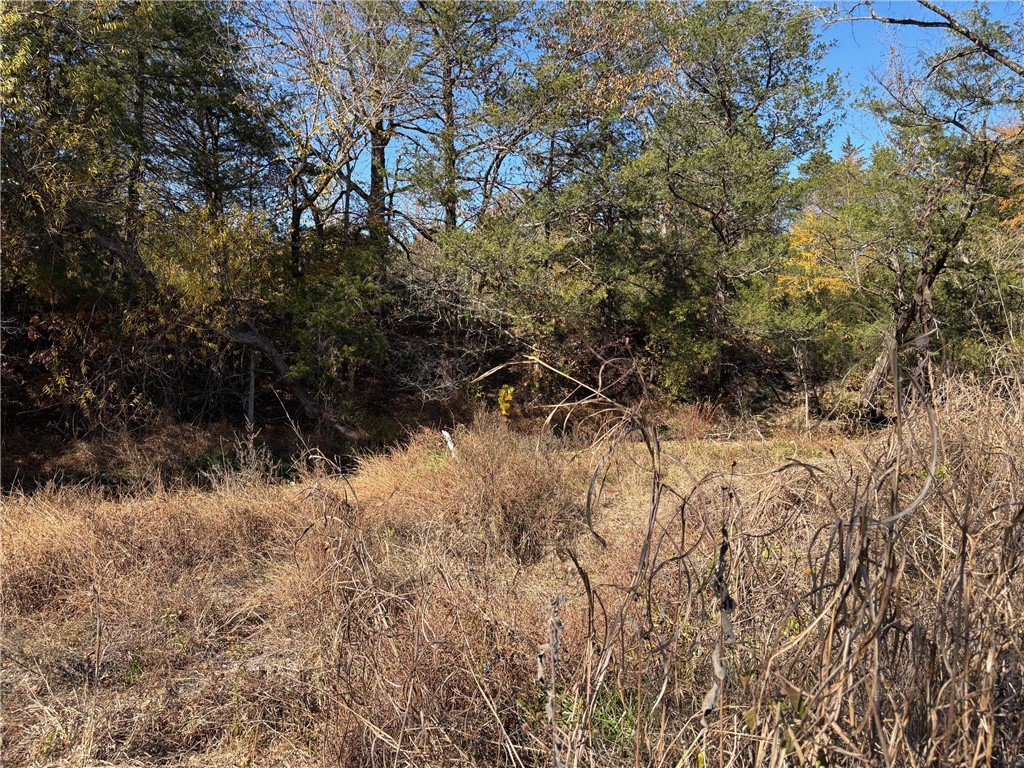 main property photo 25