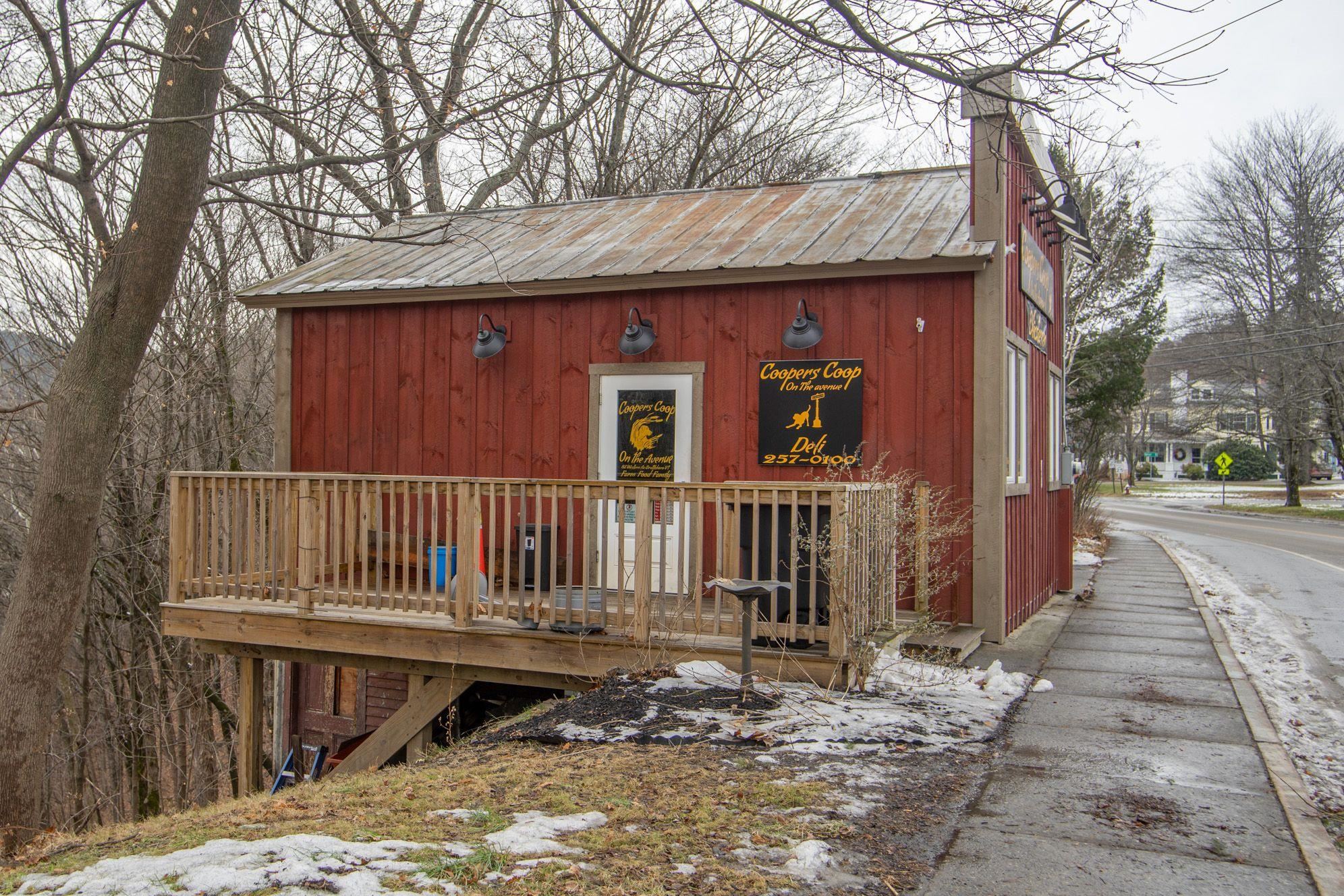 main property photo 17
