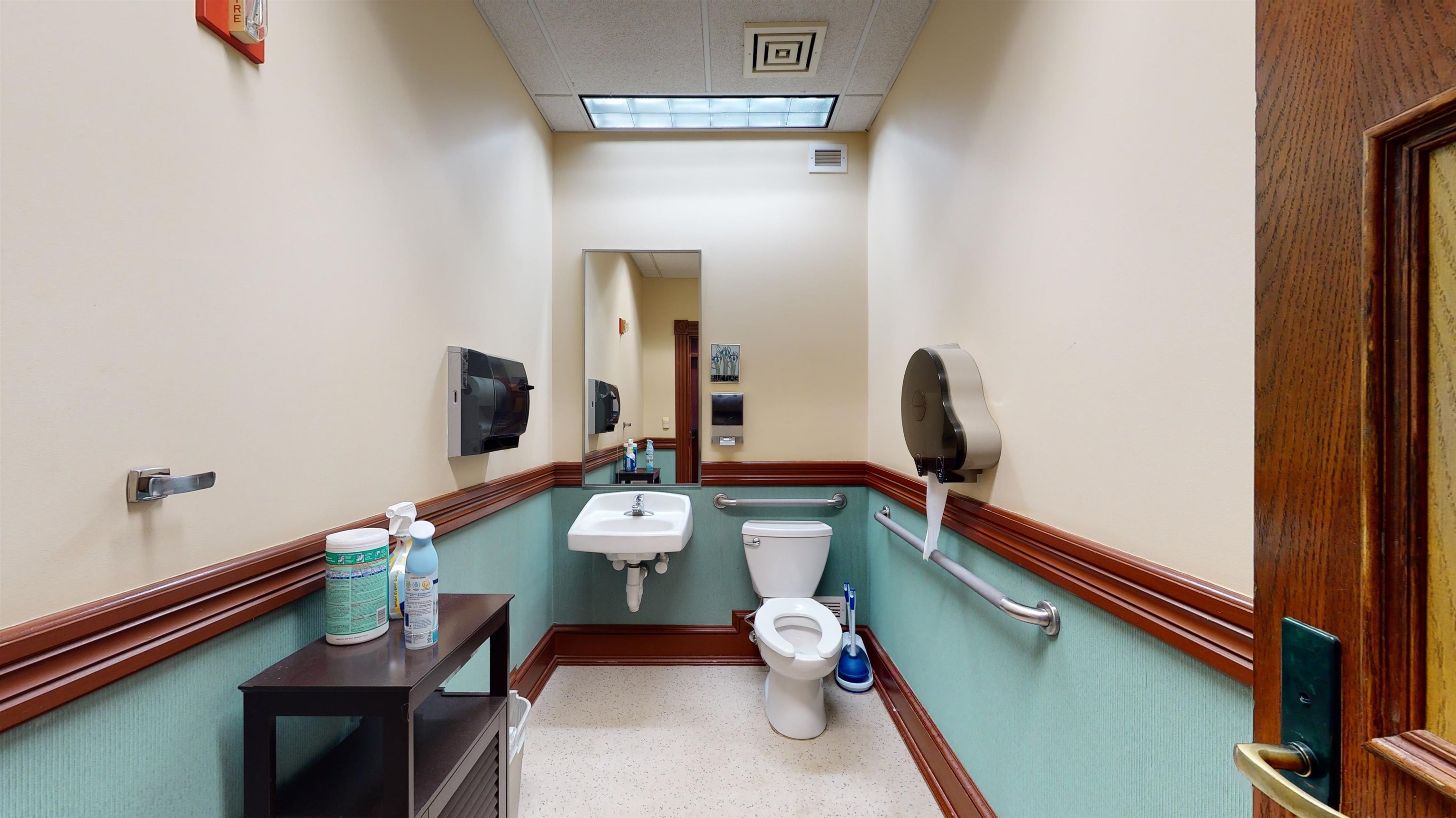 main property photo 26