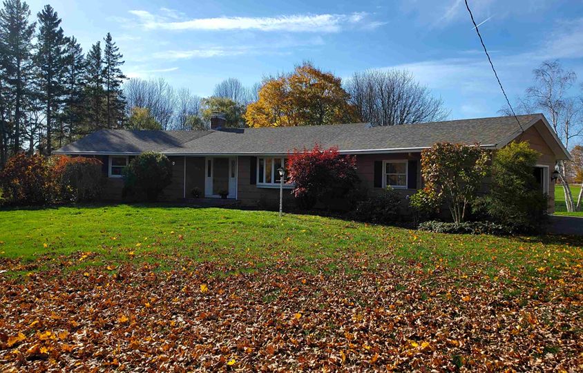 208 Portsmouth Ave, Greenland, NH 03840