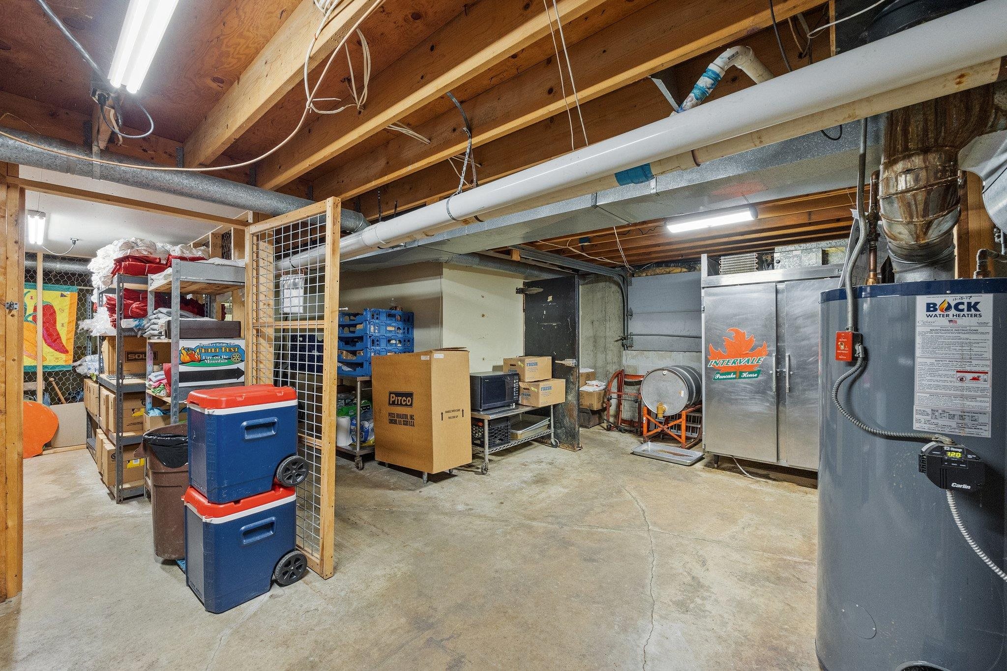 main property photo 38