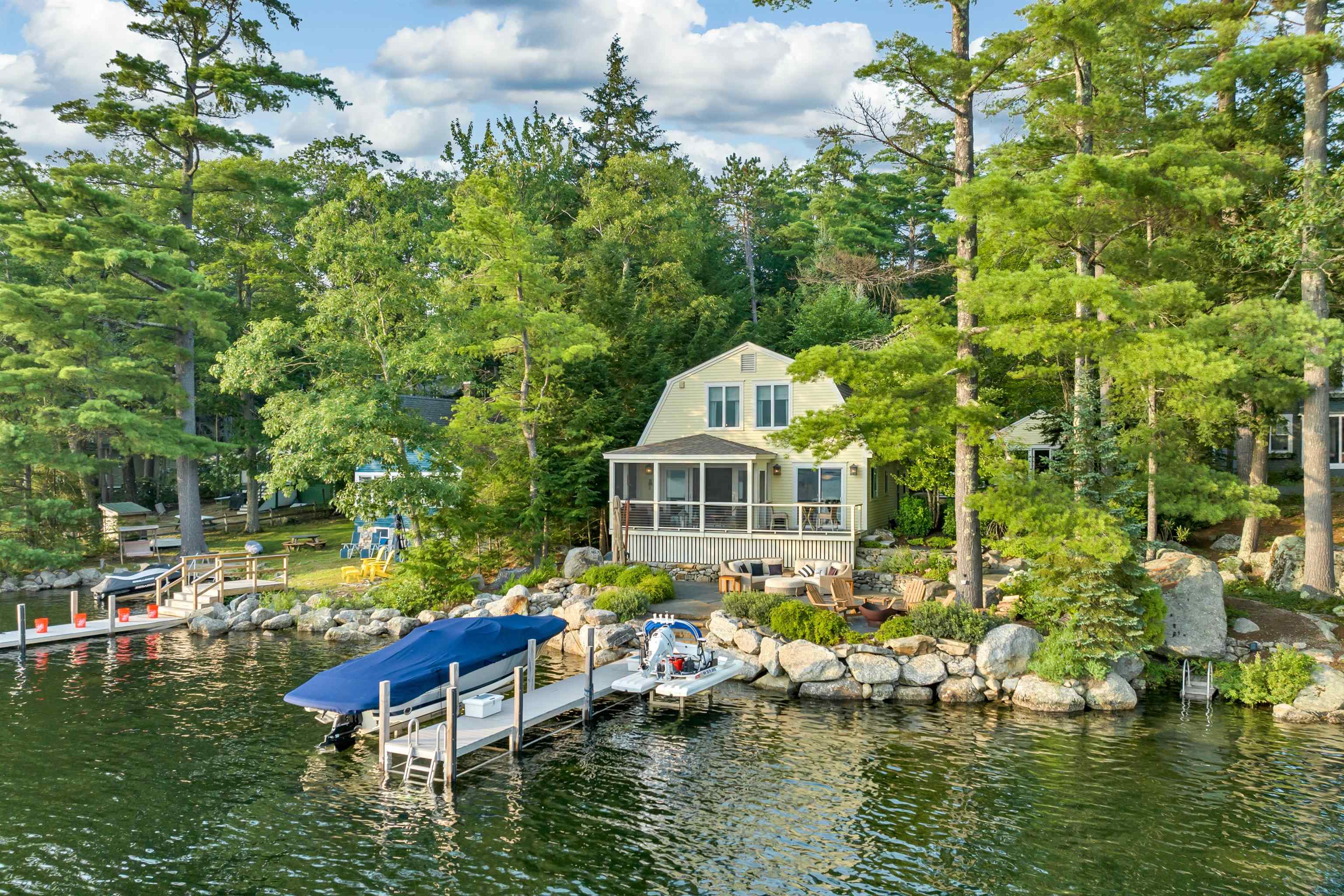 property viewer photo 25