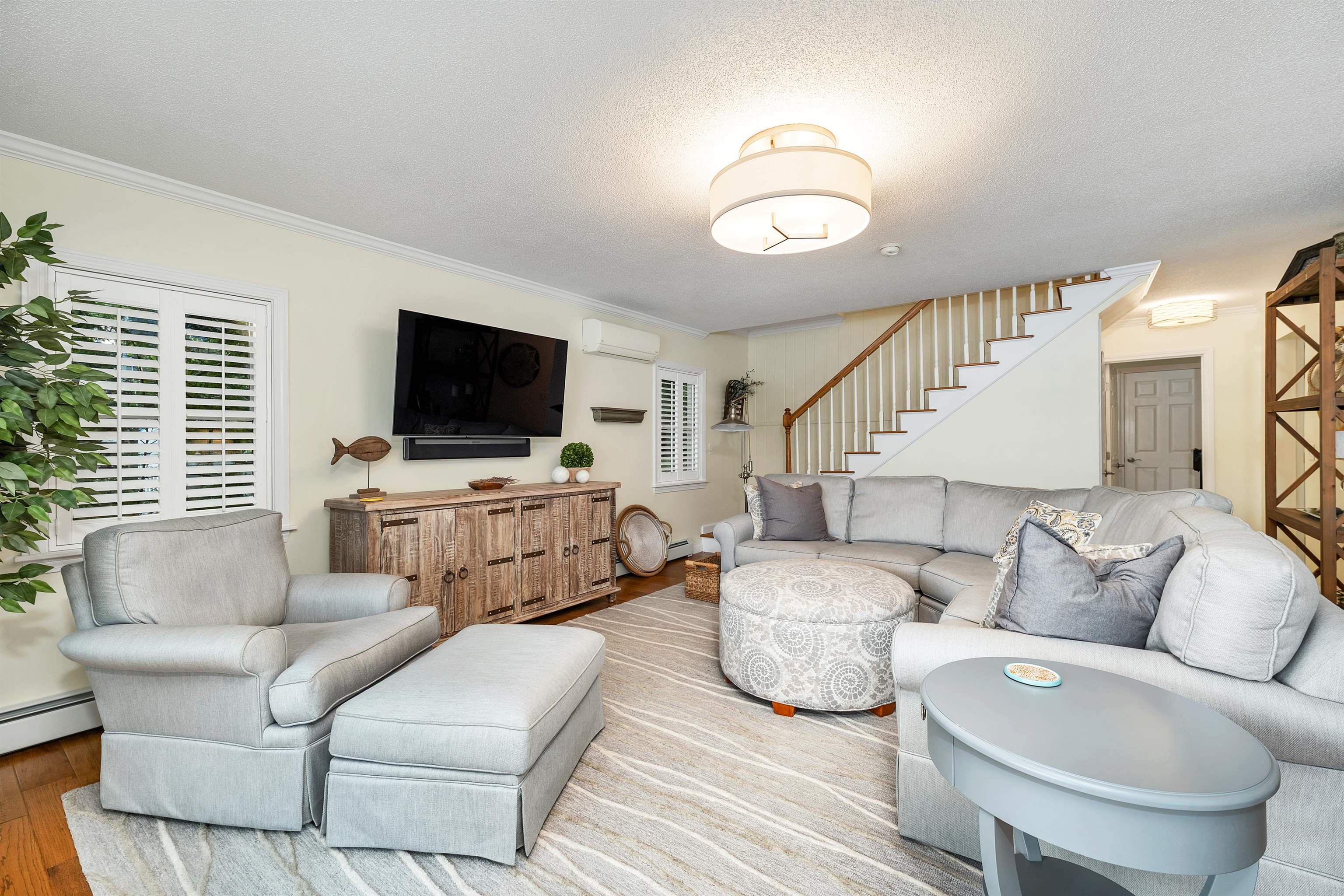 property viewer photo 7