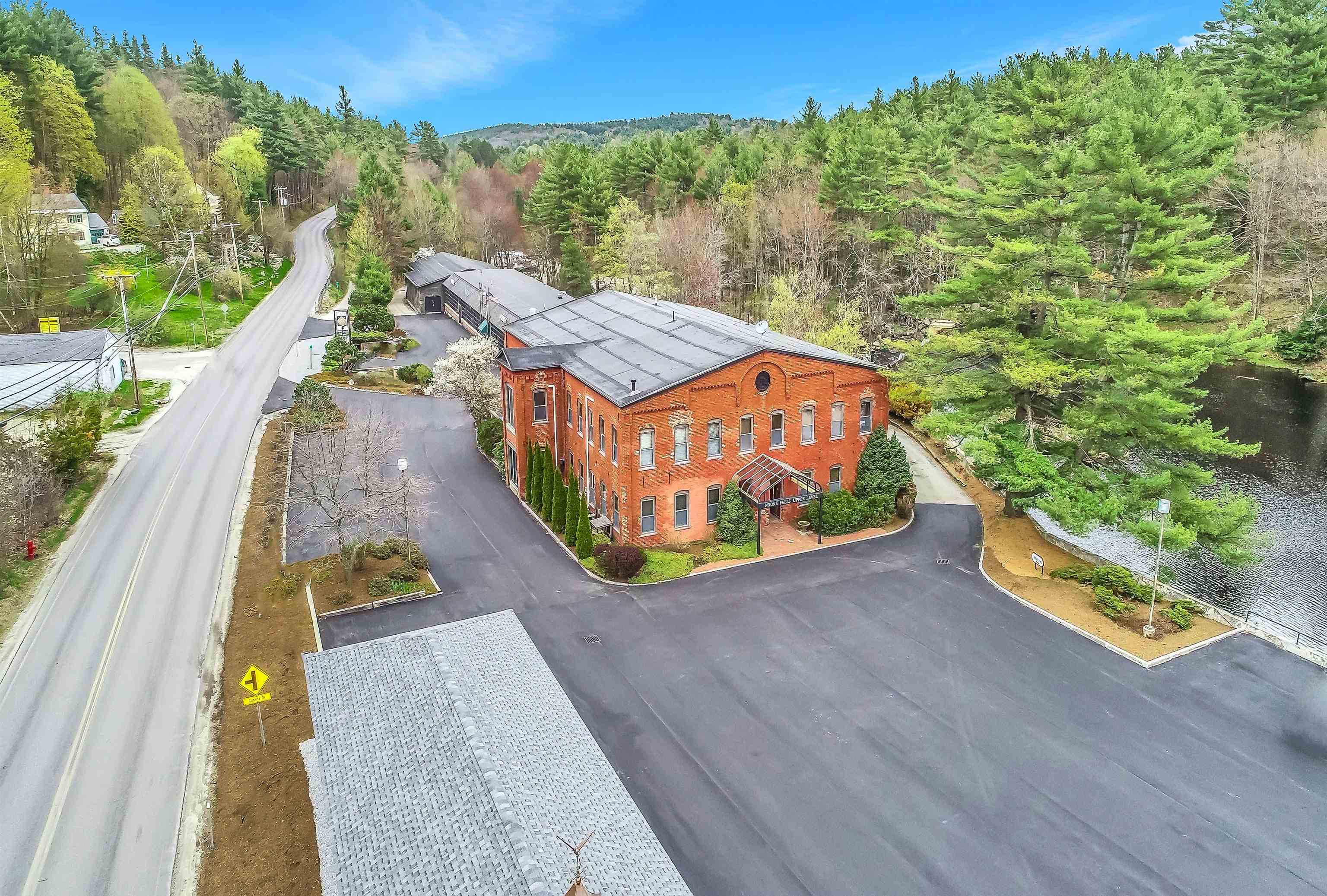 main property photo 30