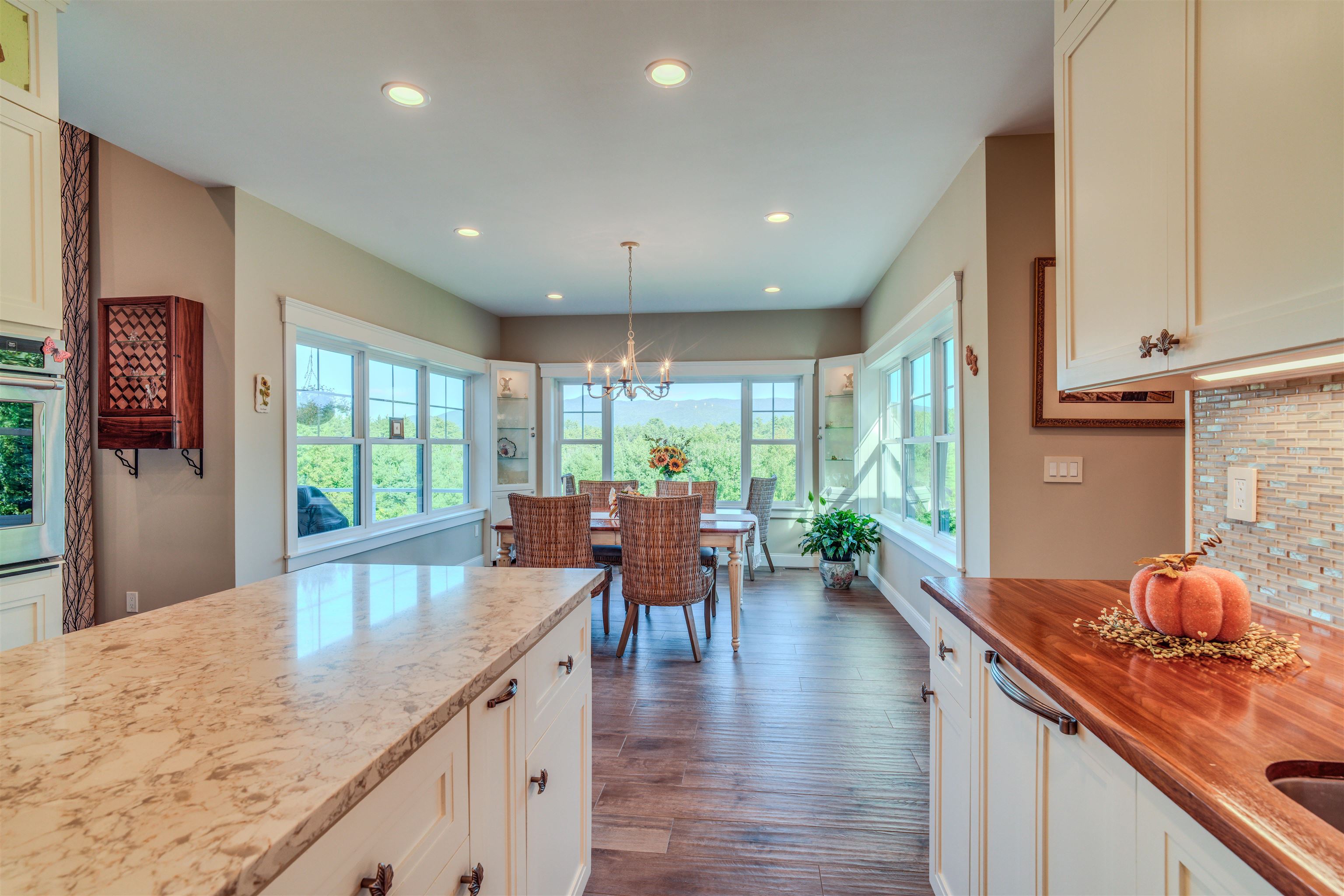 property viewer photo 18