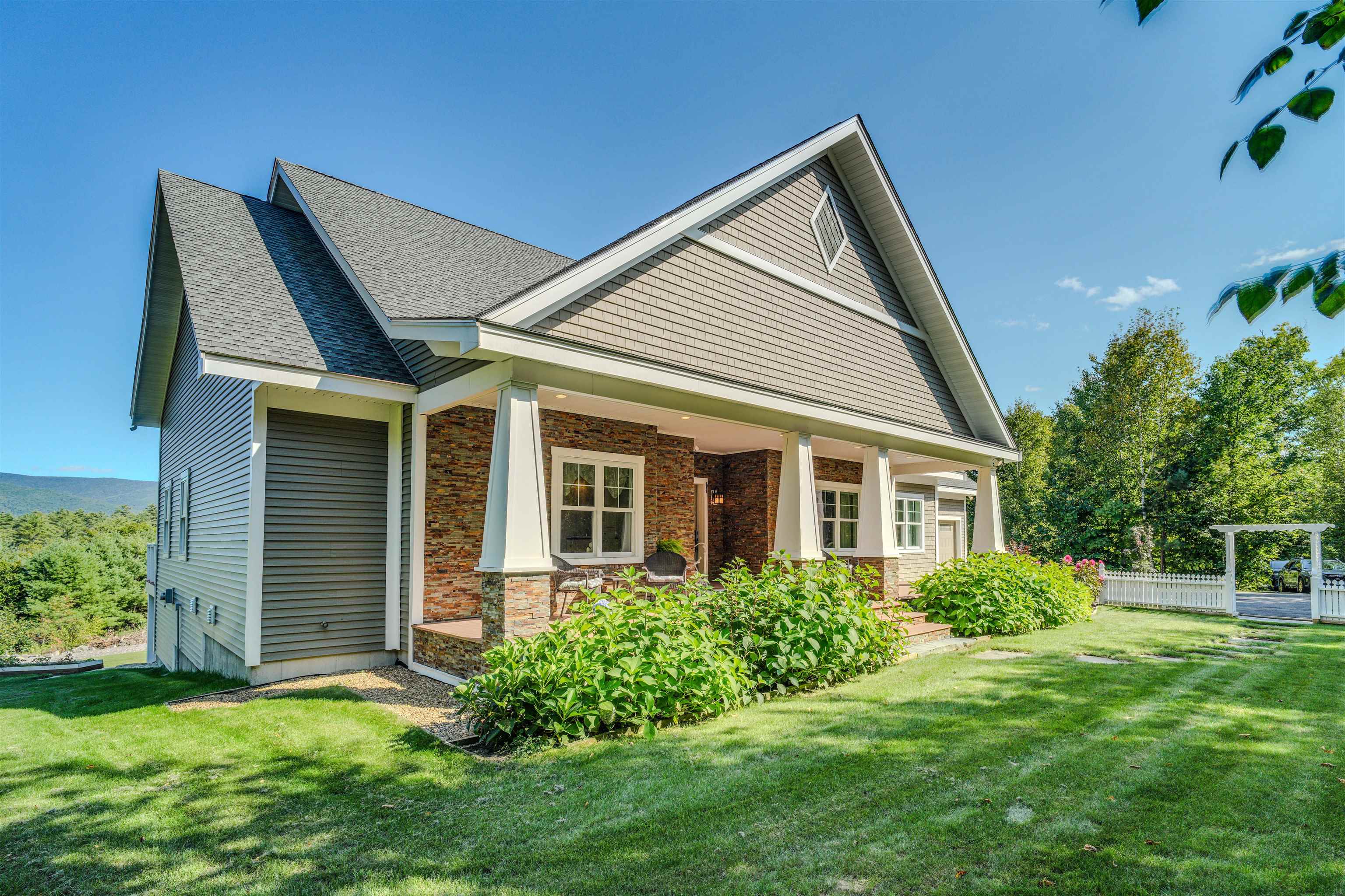 property viewer photo 8