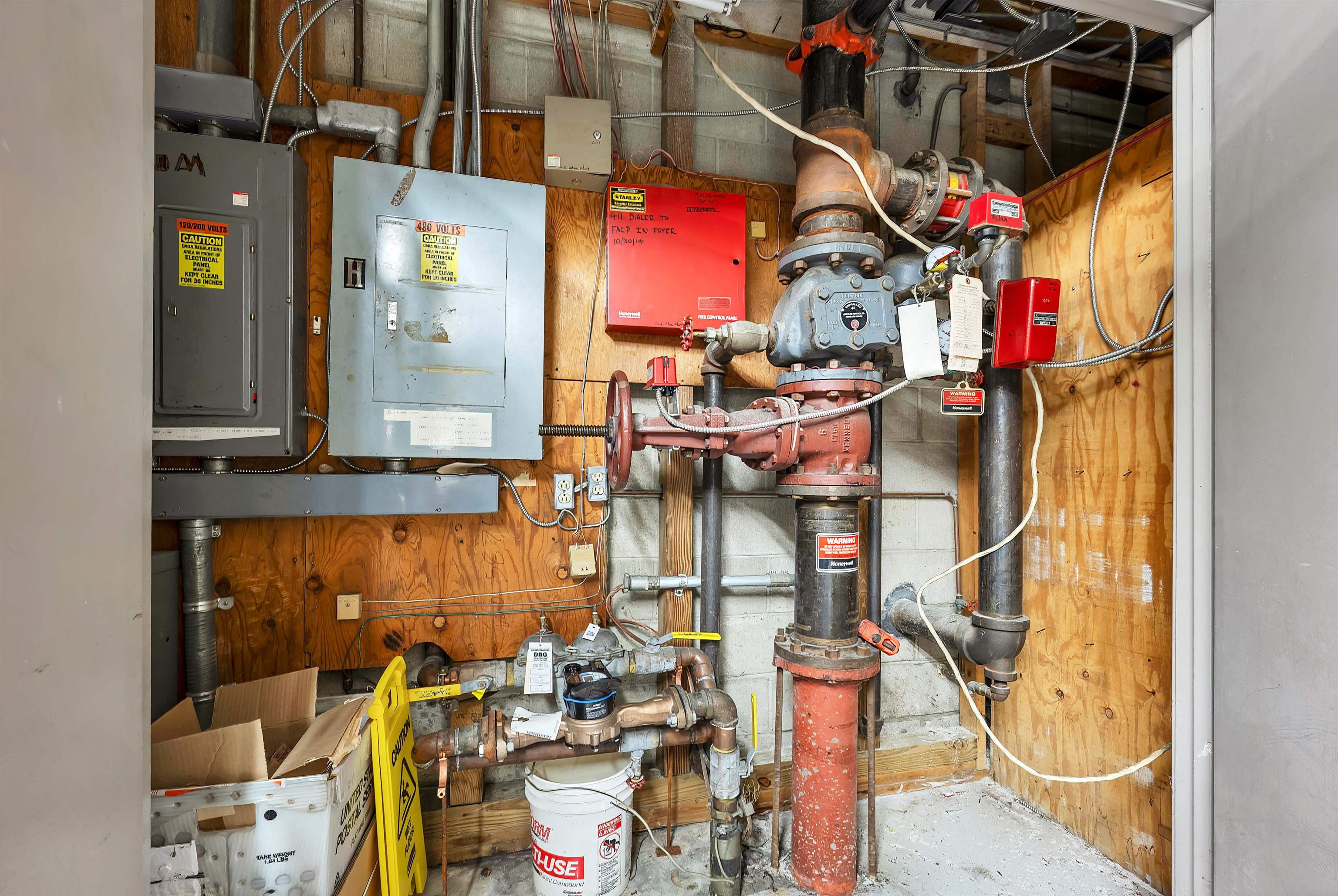 main property photo 27