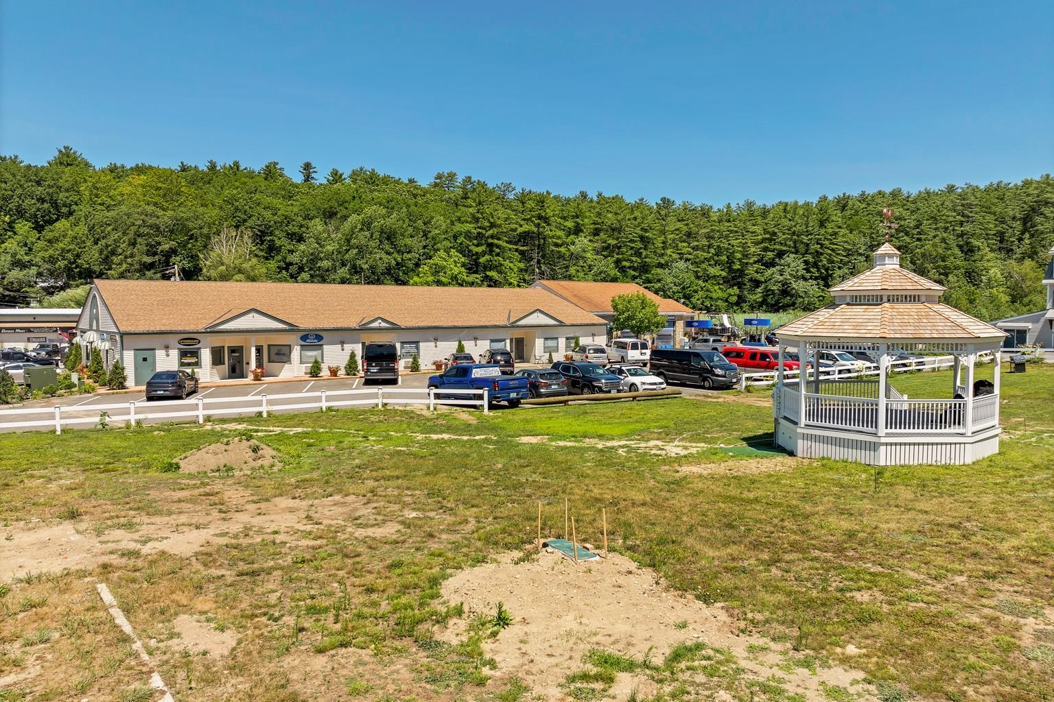 main property photo 38