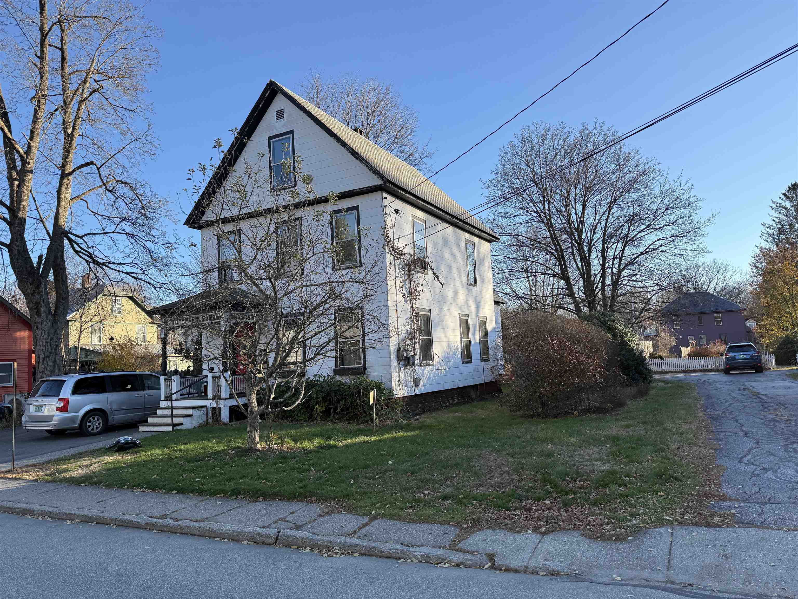 main property photo 30