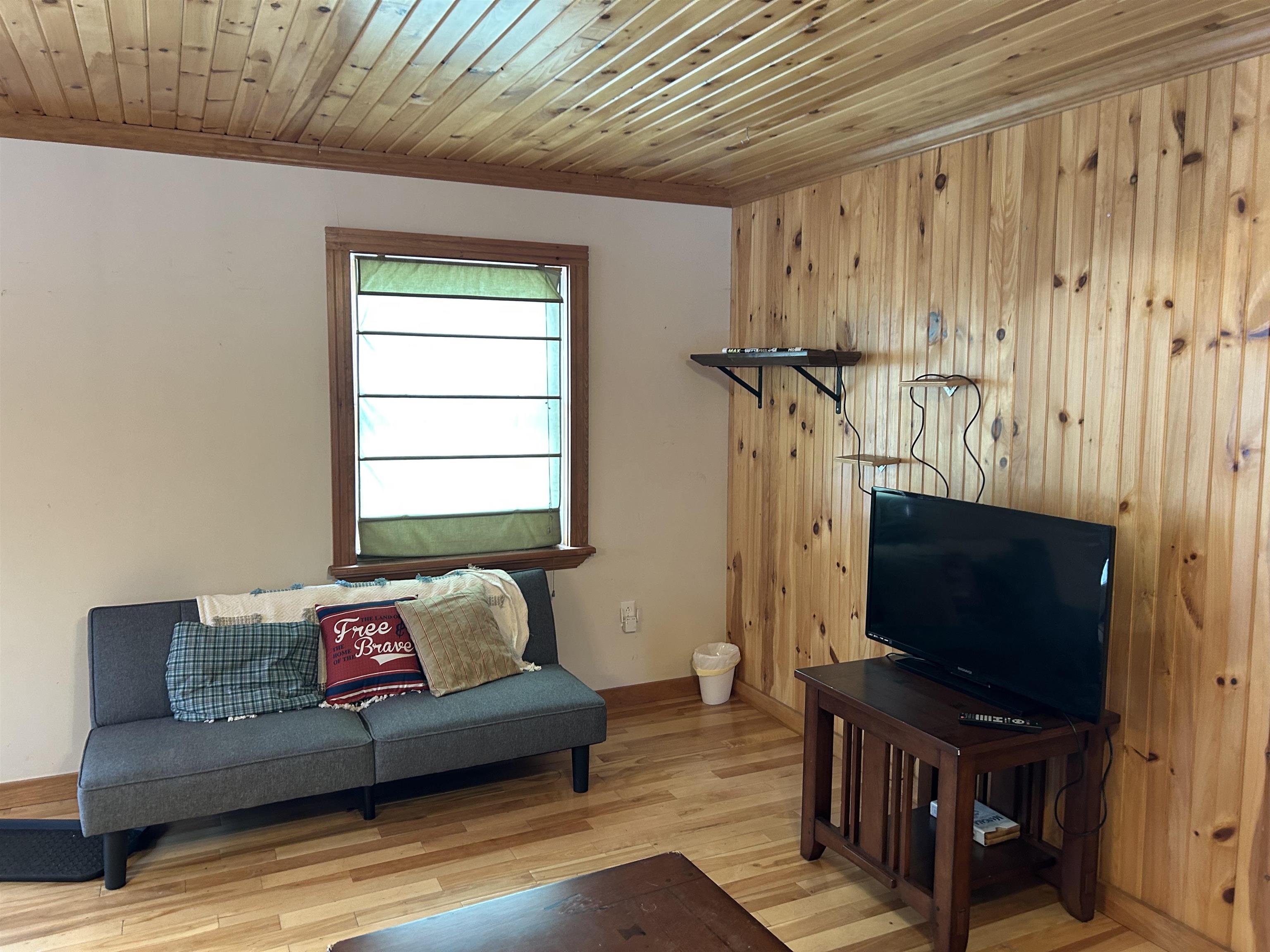 property viewer photo 8