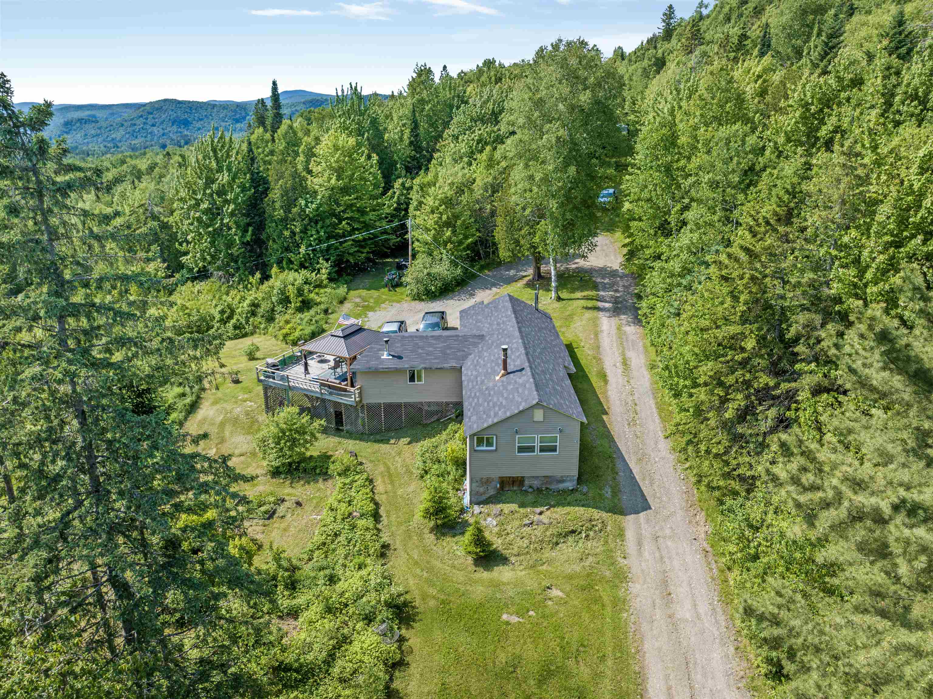main property photo 13
