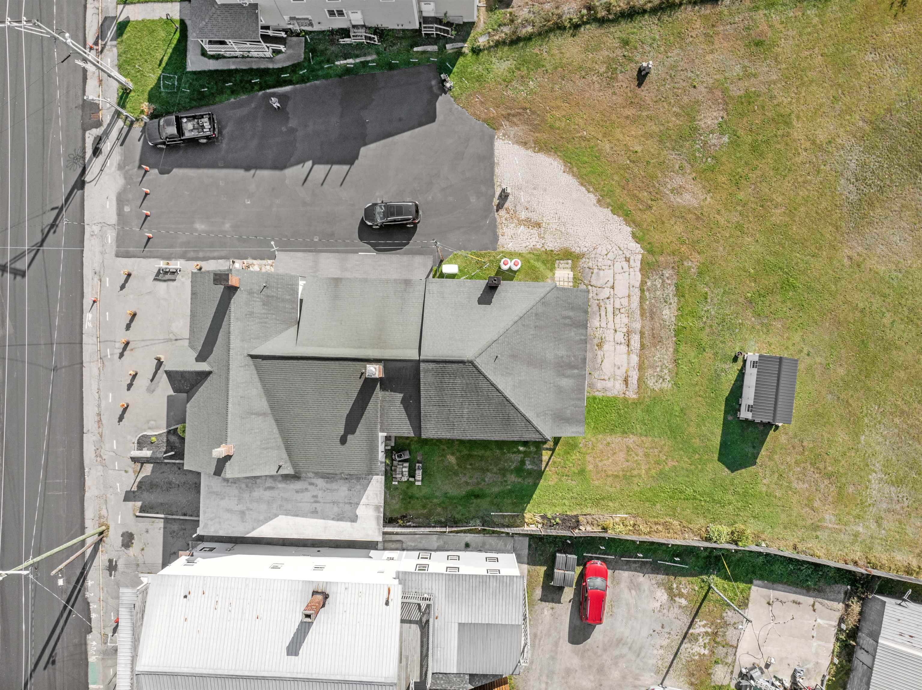 main property photo 27