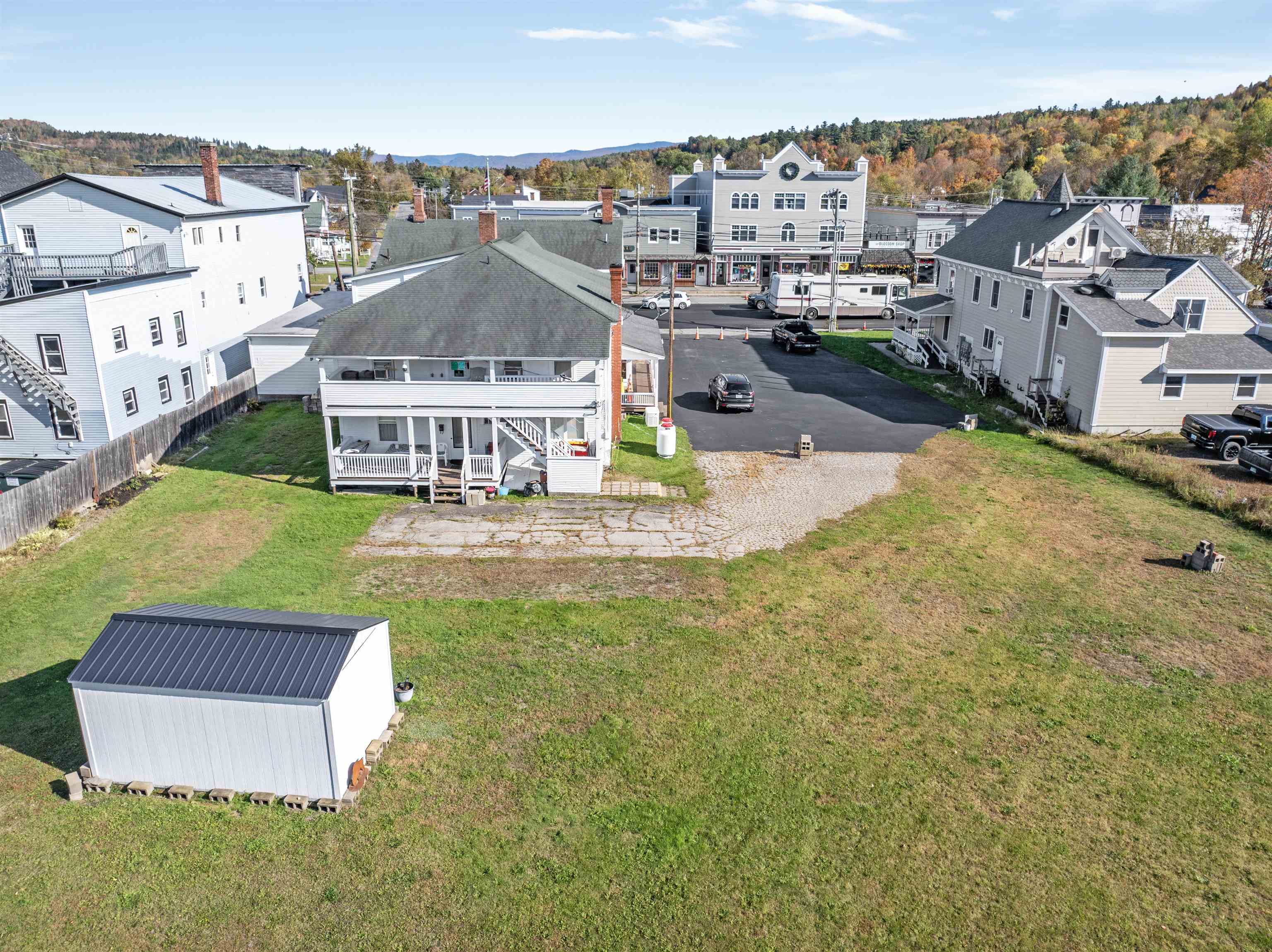 main property photo 50