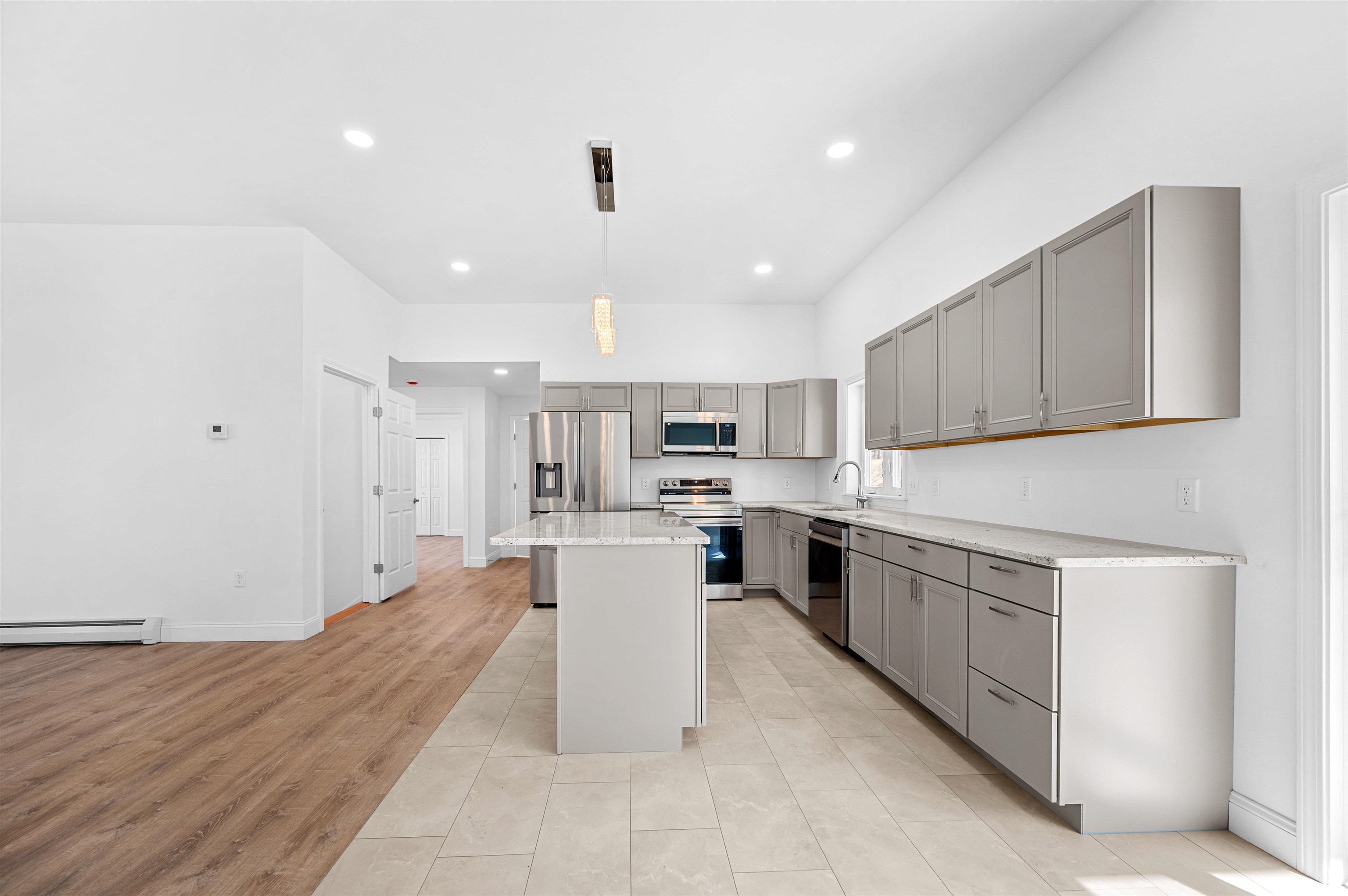 property viewer photo 10