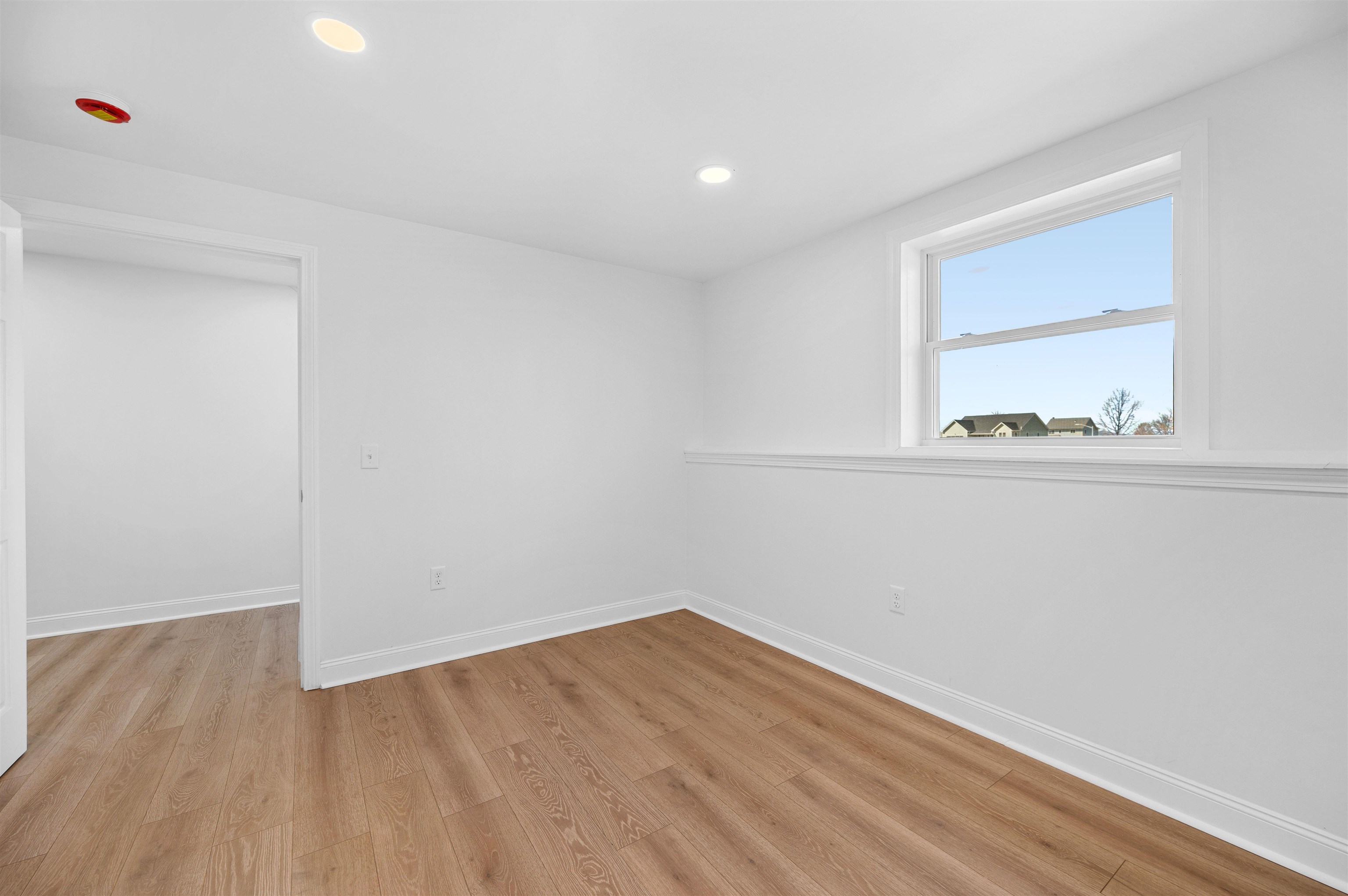 property viewer photo 36