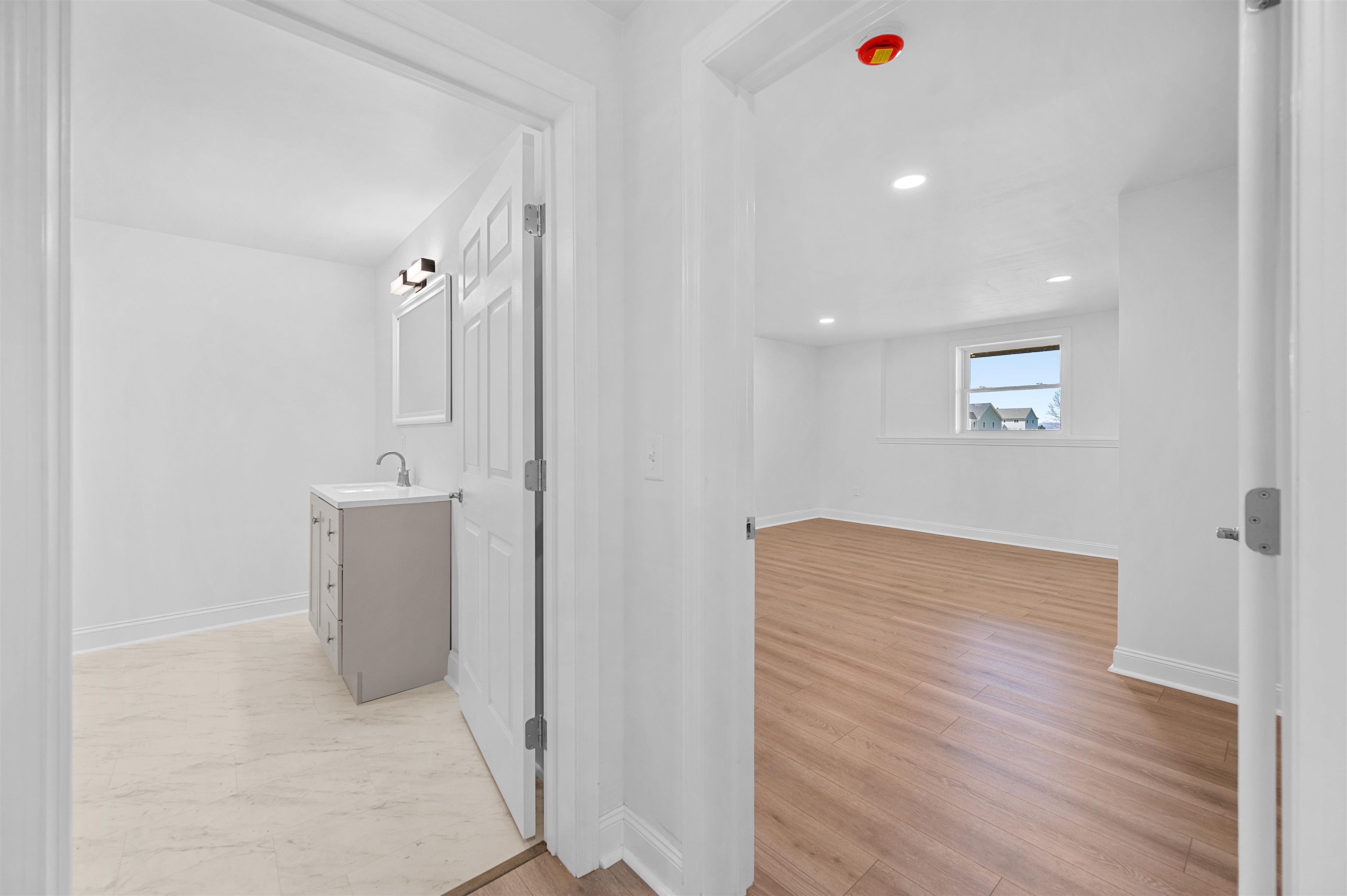 property viewer photo 41