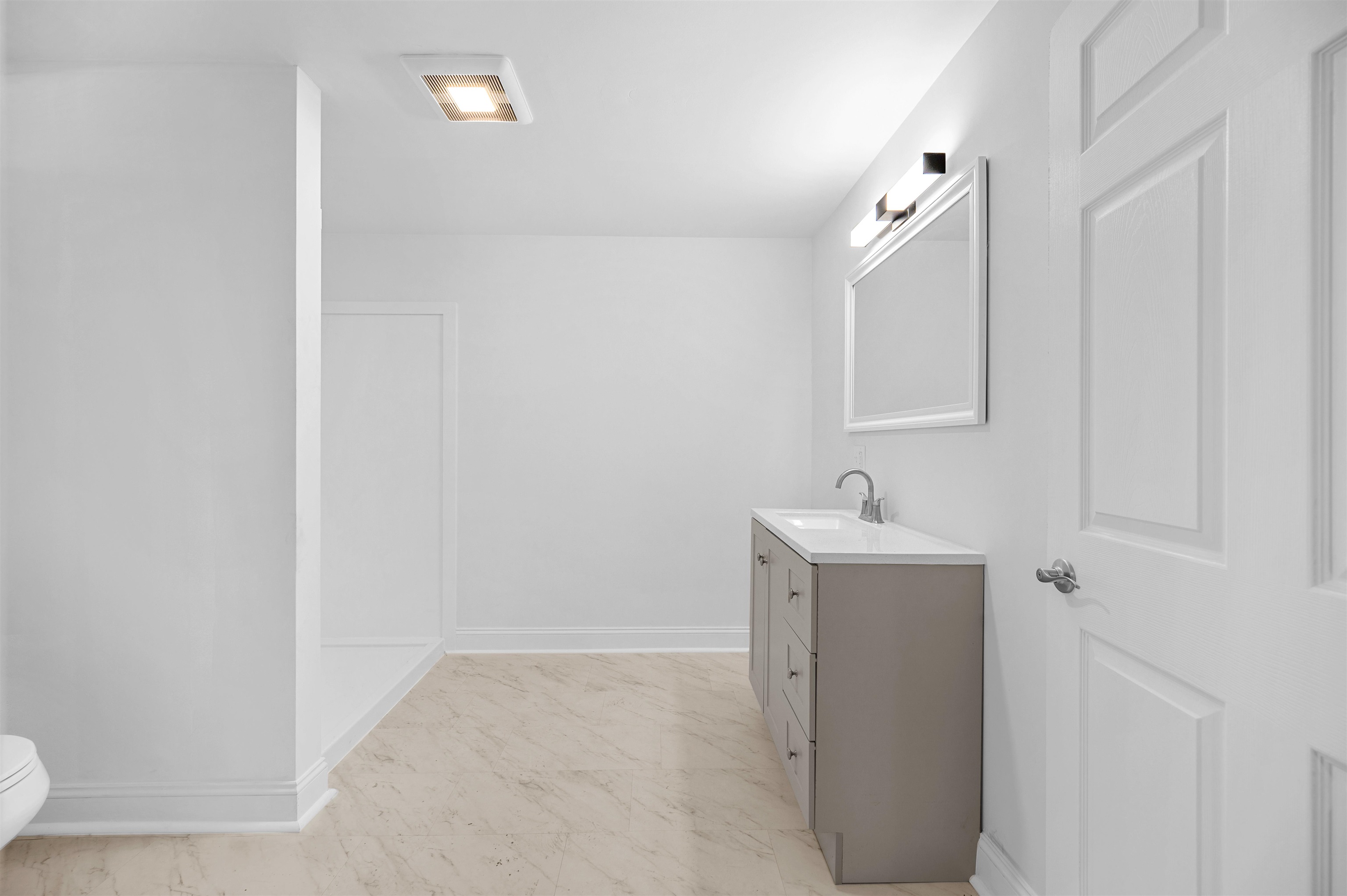 property viewer photo 42