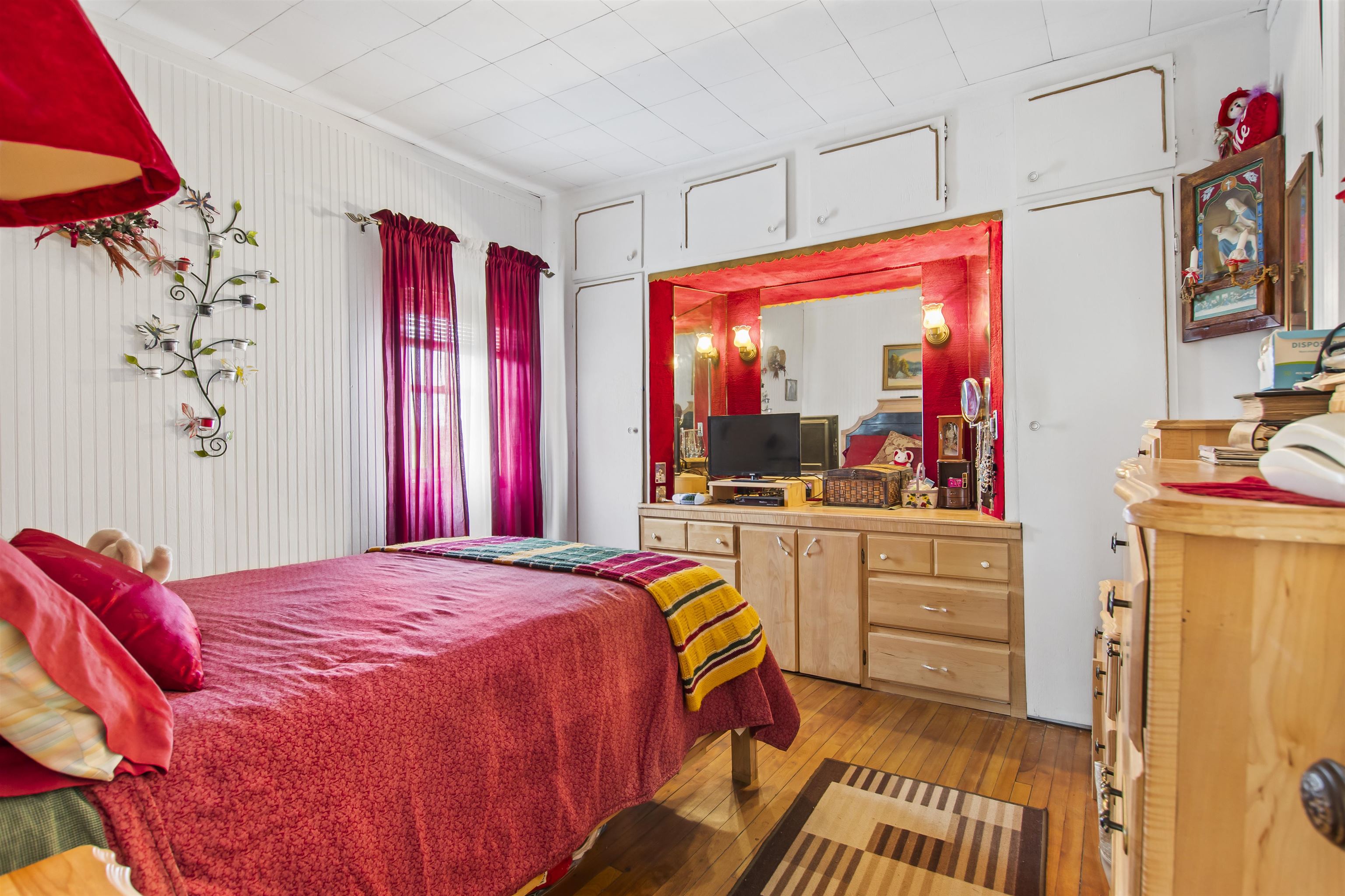 main property photo 14